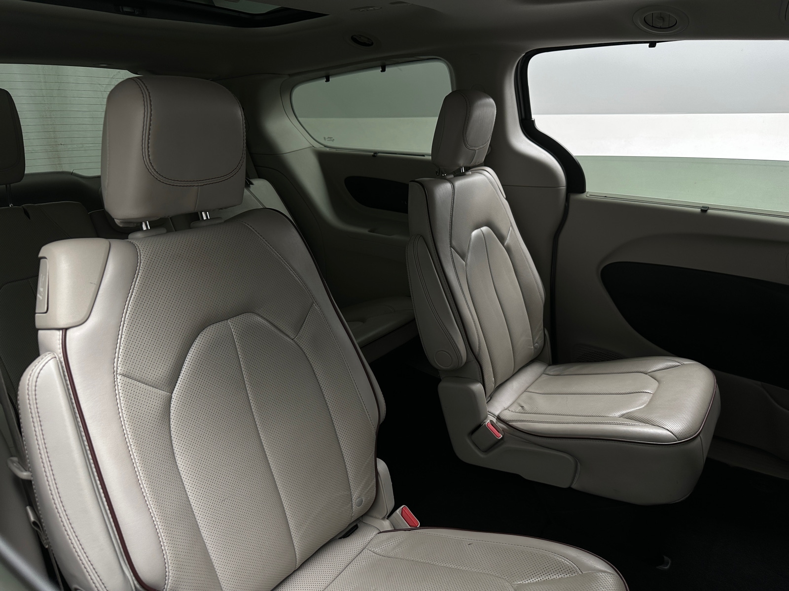 Thumbnail: 2020 Chrysler Pacifica - 5