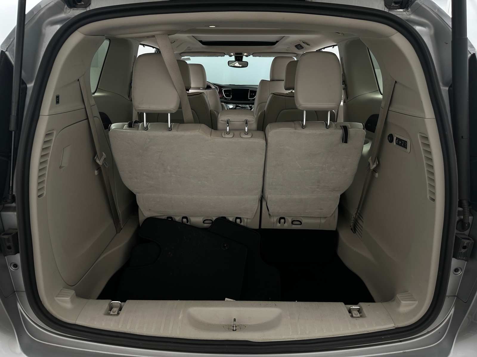 Thumbnail: 2020 Chrysler Pacifica - 6