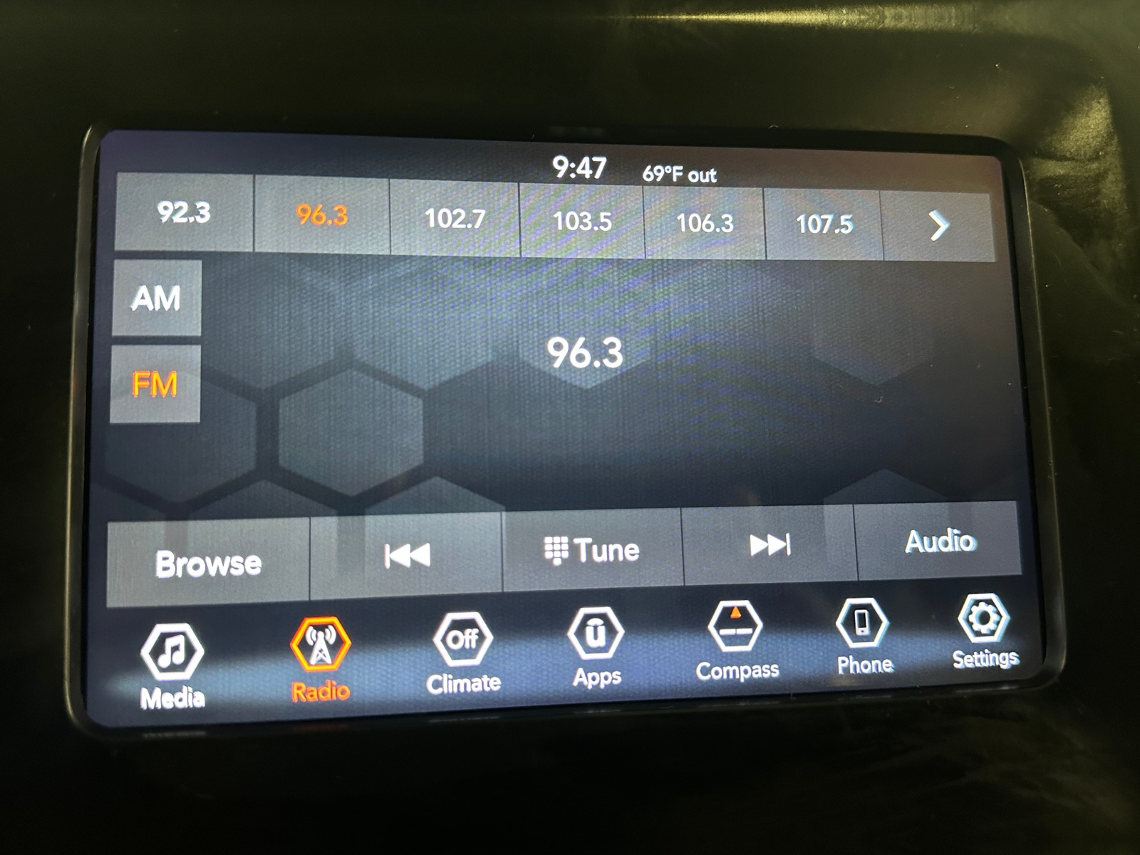 Thumbnail: 2021 Jeep Cherokee - 4