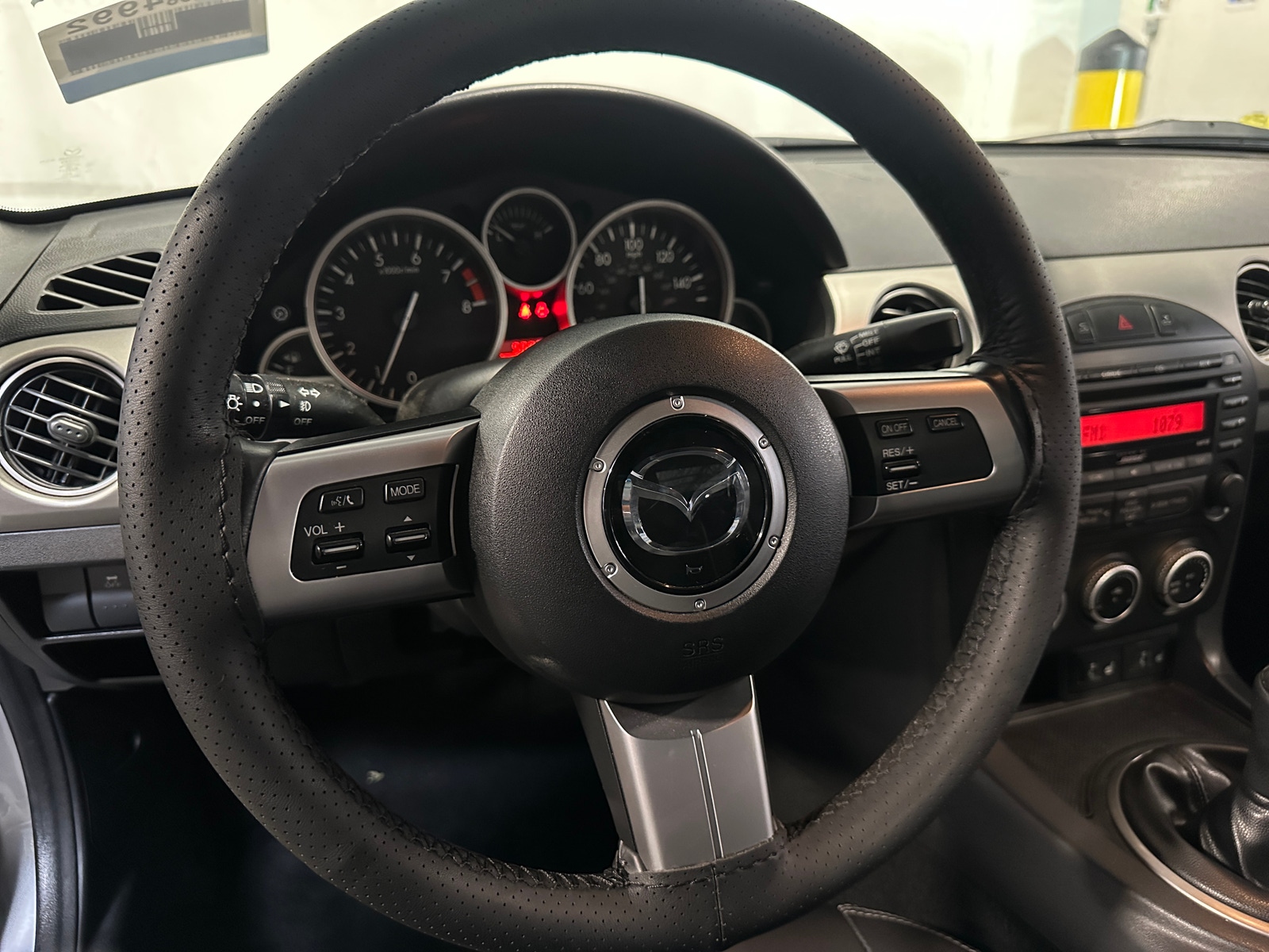 Thumbnail: 2012 Mazda MX-5 Miata - 4