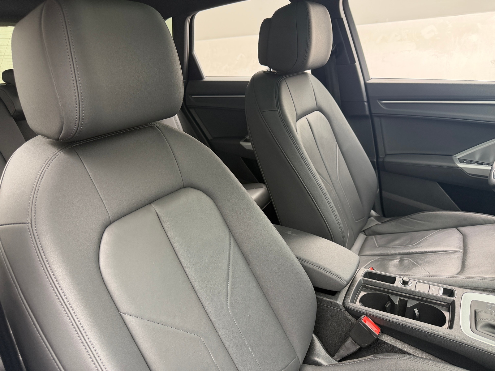 Thumbnail: 2021 Audi Q3 - 2