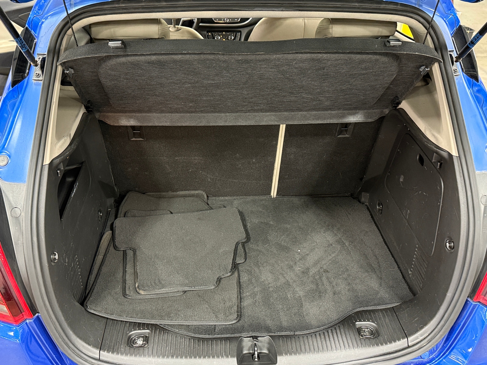 Thumbnail: 2017 Buick Encore - 6