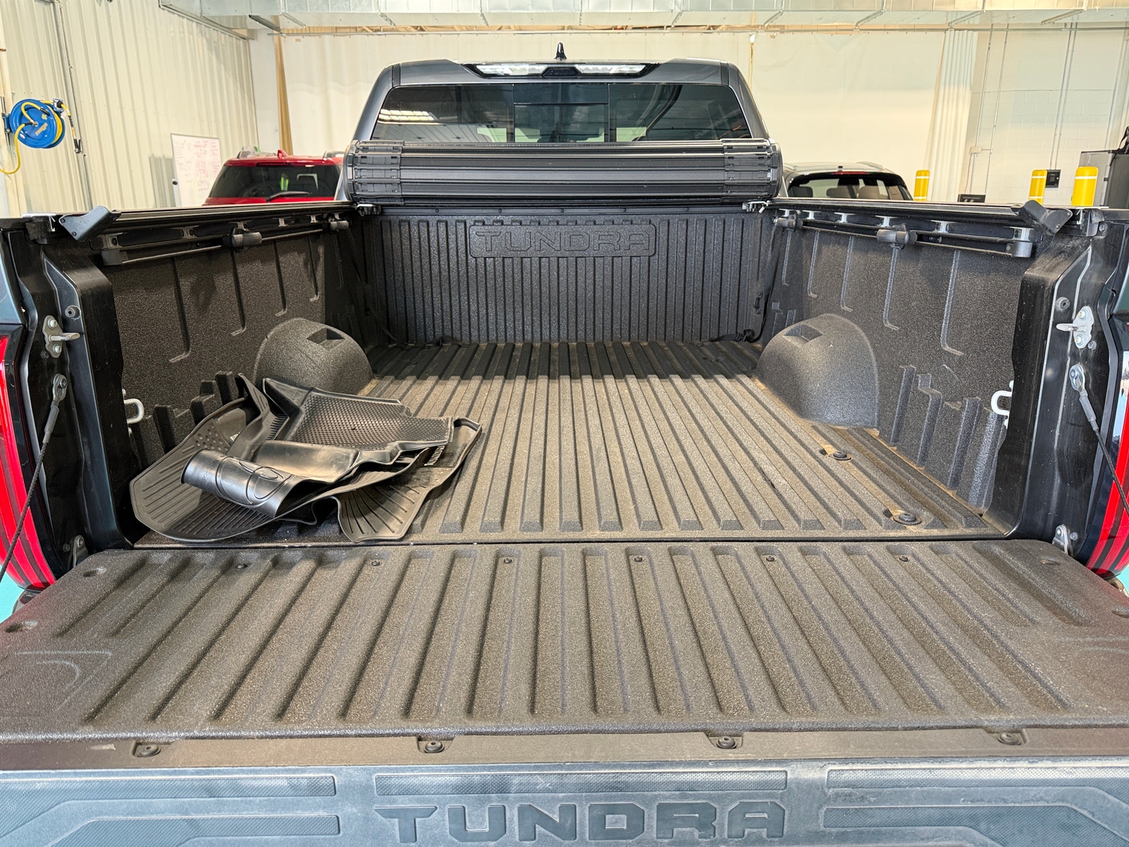 Thumbnail: 2023 Toyota Tundra - 7