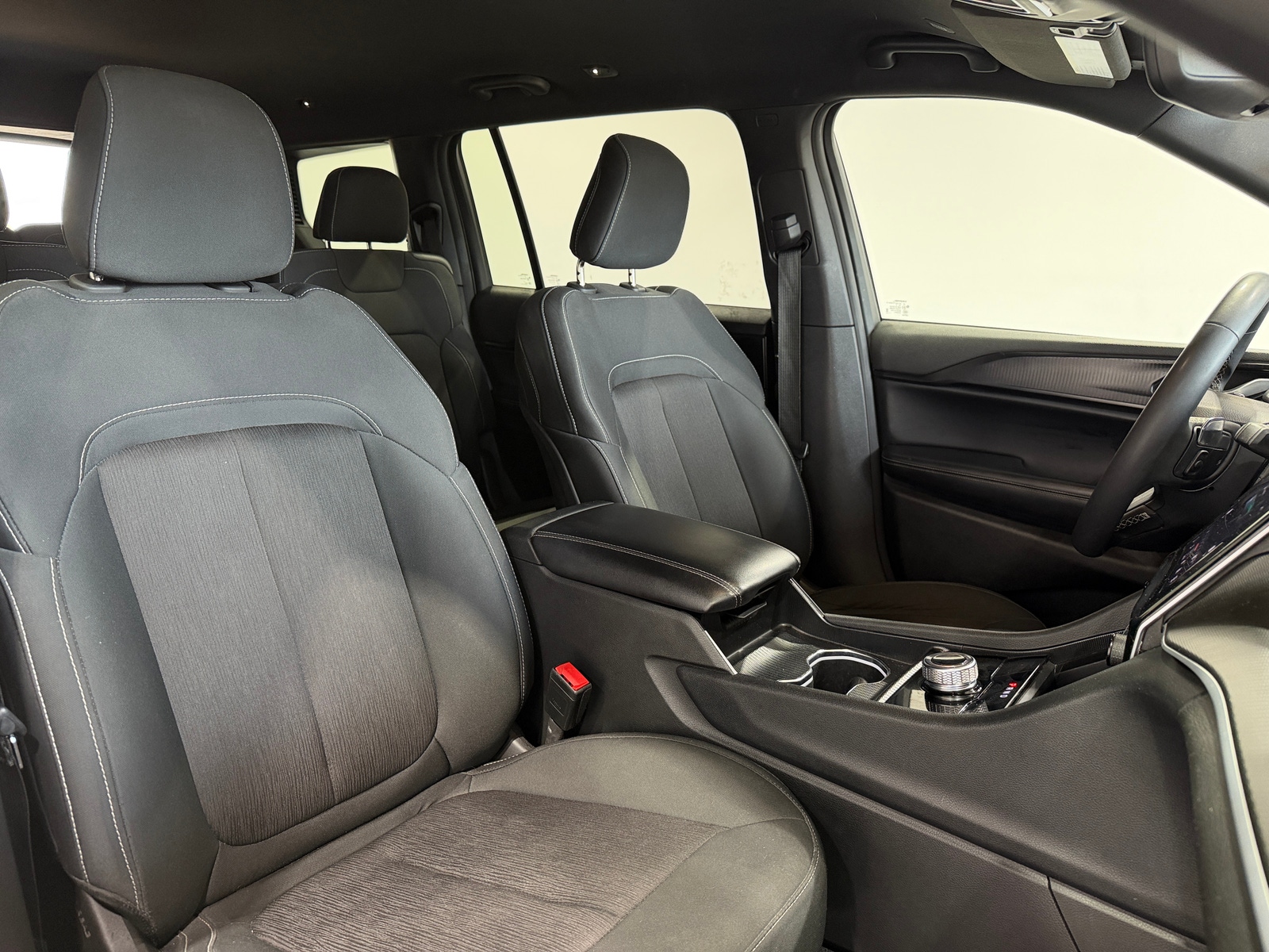 Thumbnail: 2024 Jeep Grand Cherokee L - 2