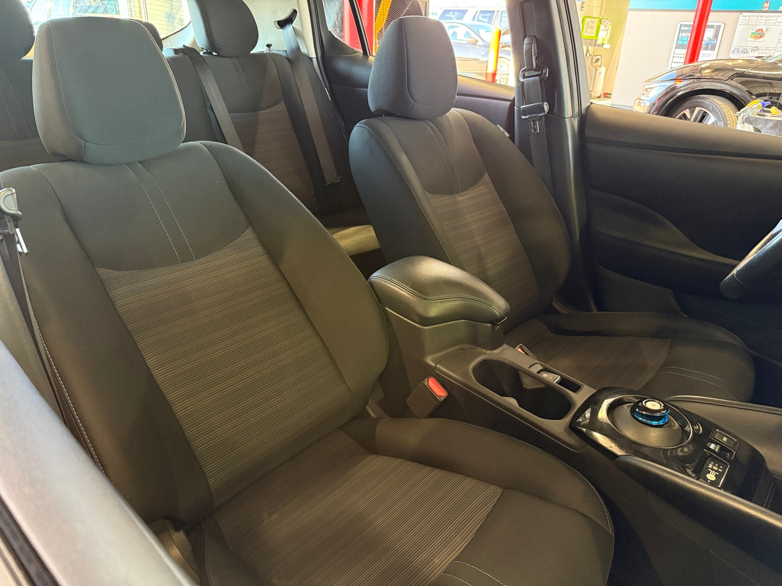 Thumbnail: 2025 Nissan Leaf - 2