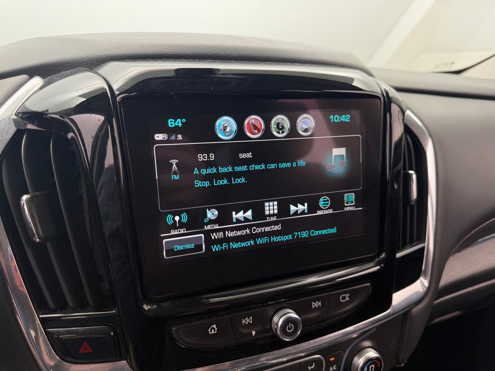 Thumbnail: 2019 Chevrolet Traverse - 3