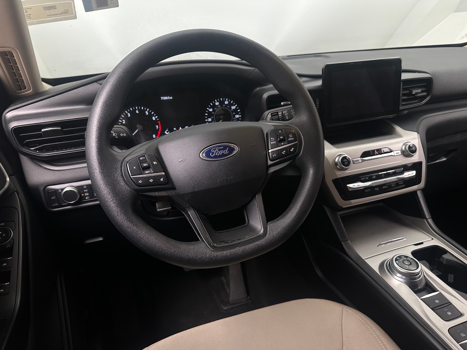 Thumbnail: 2021 Ford Explorer - 5