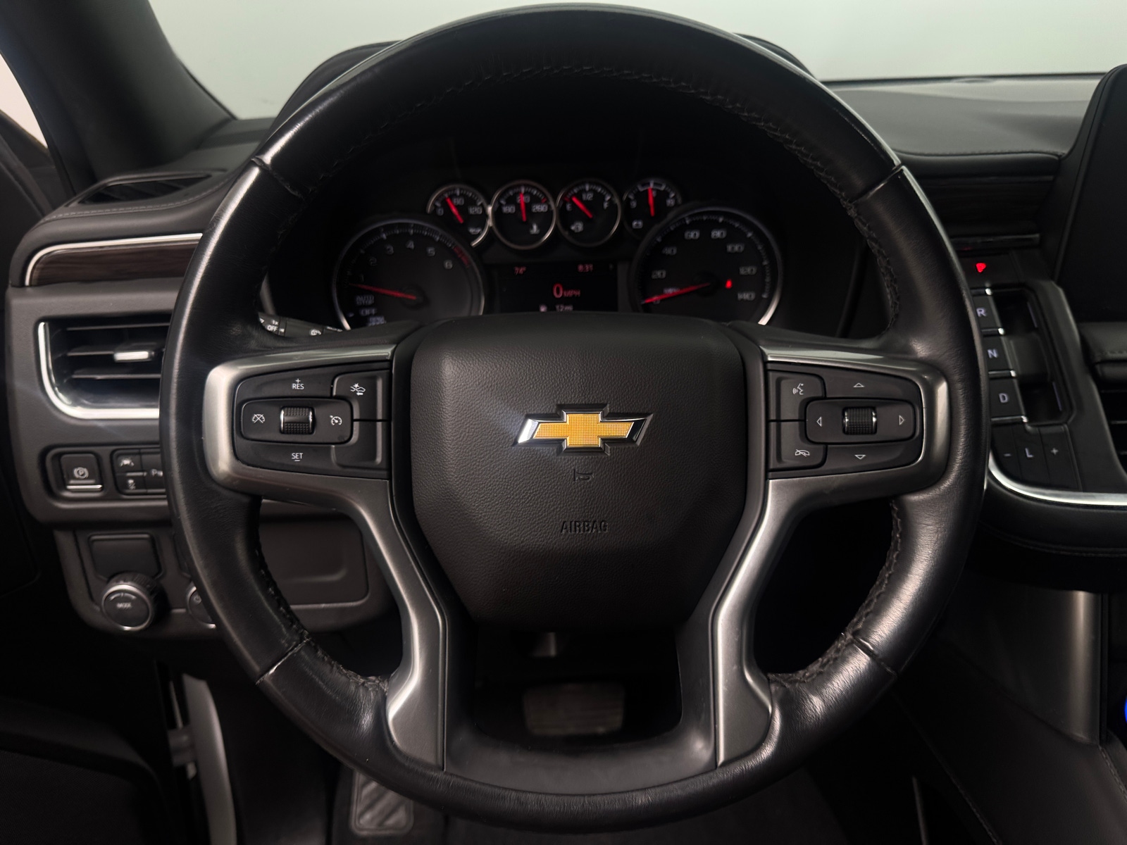 Thumbnail: 2023 Chevrolet Tahoe - 5