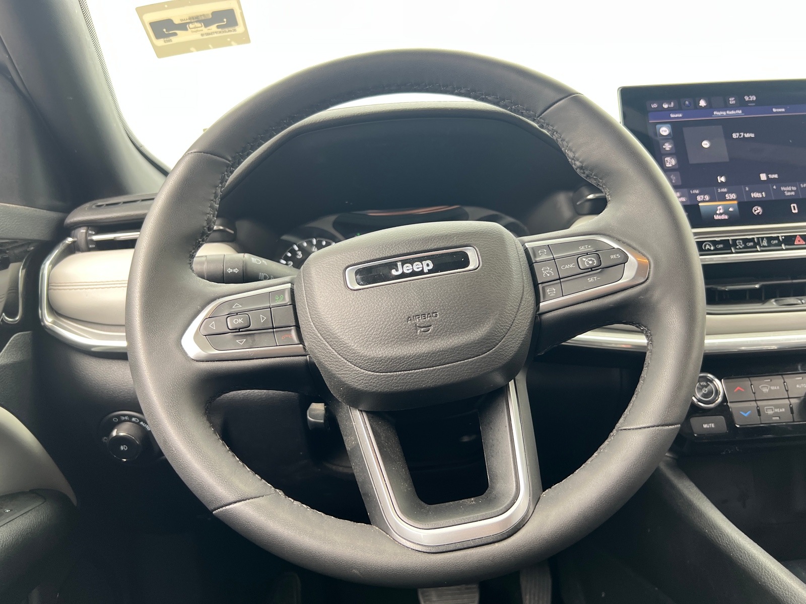 Thumbnail: 2023 Jeep Compass - 4