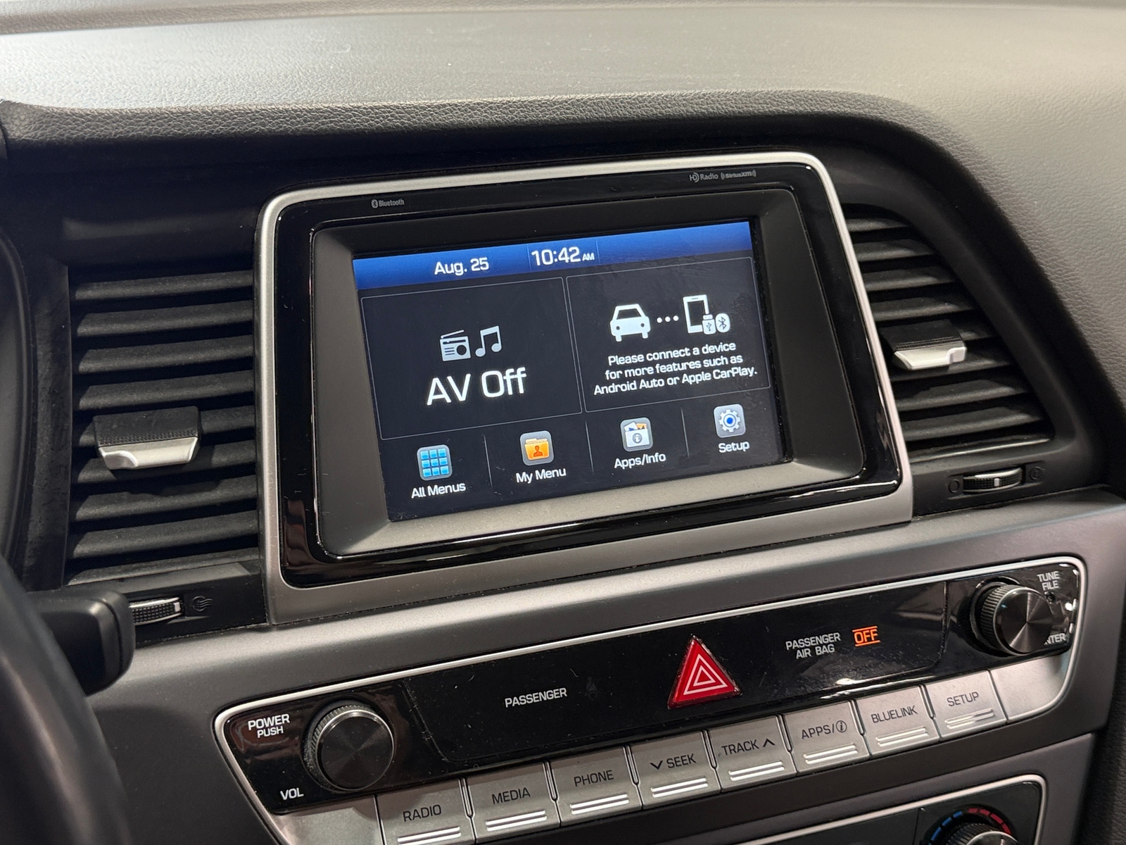 Thumbnail: 2019 Hyundai Sonata - 4