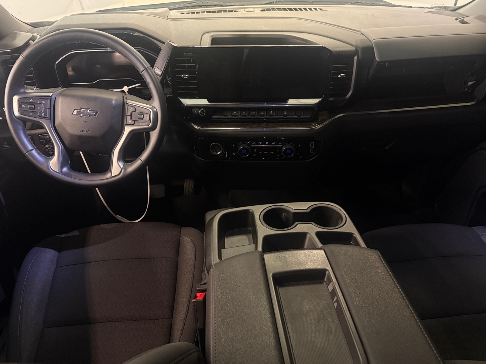 Thumbnail: 2024 Chevrolet Silverado 1500 - 3