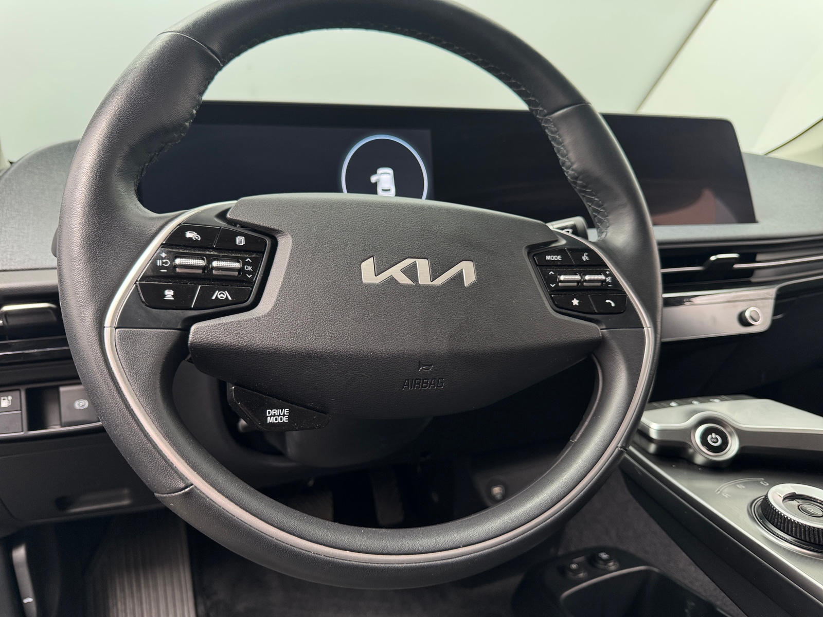 Thumbnail: 2024 Kia EV6 - 4