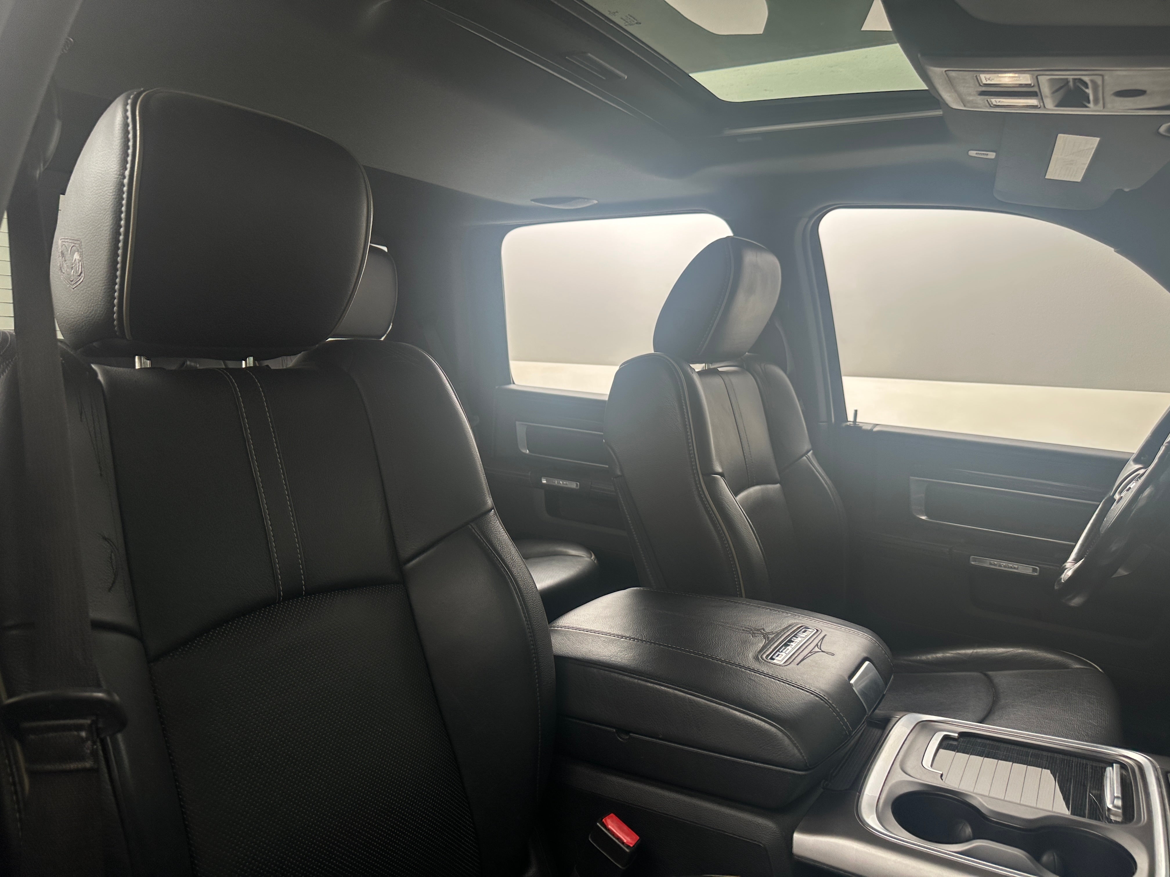 2017 RAM 1500 Pickup Laramie Limited