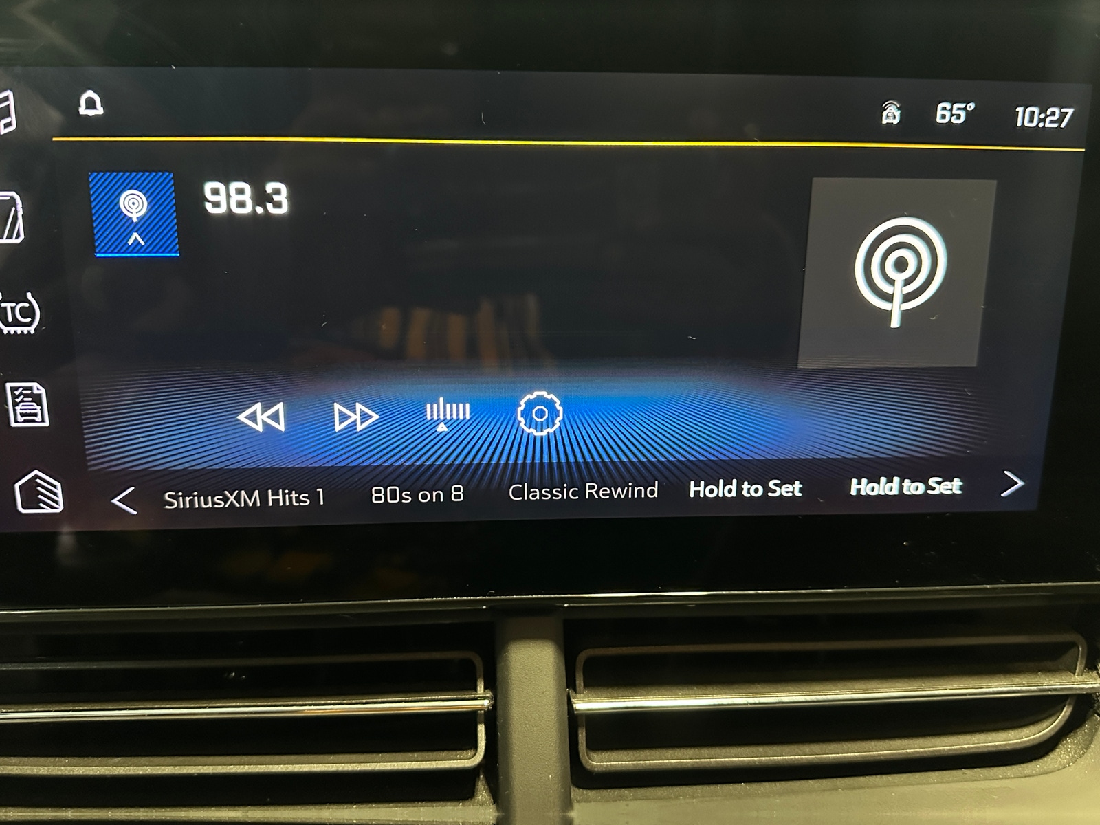 Thumbnail: 2024 Chevrolet Trax - 3