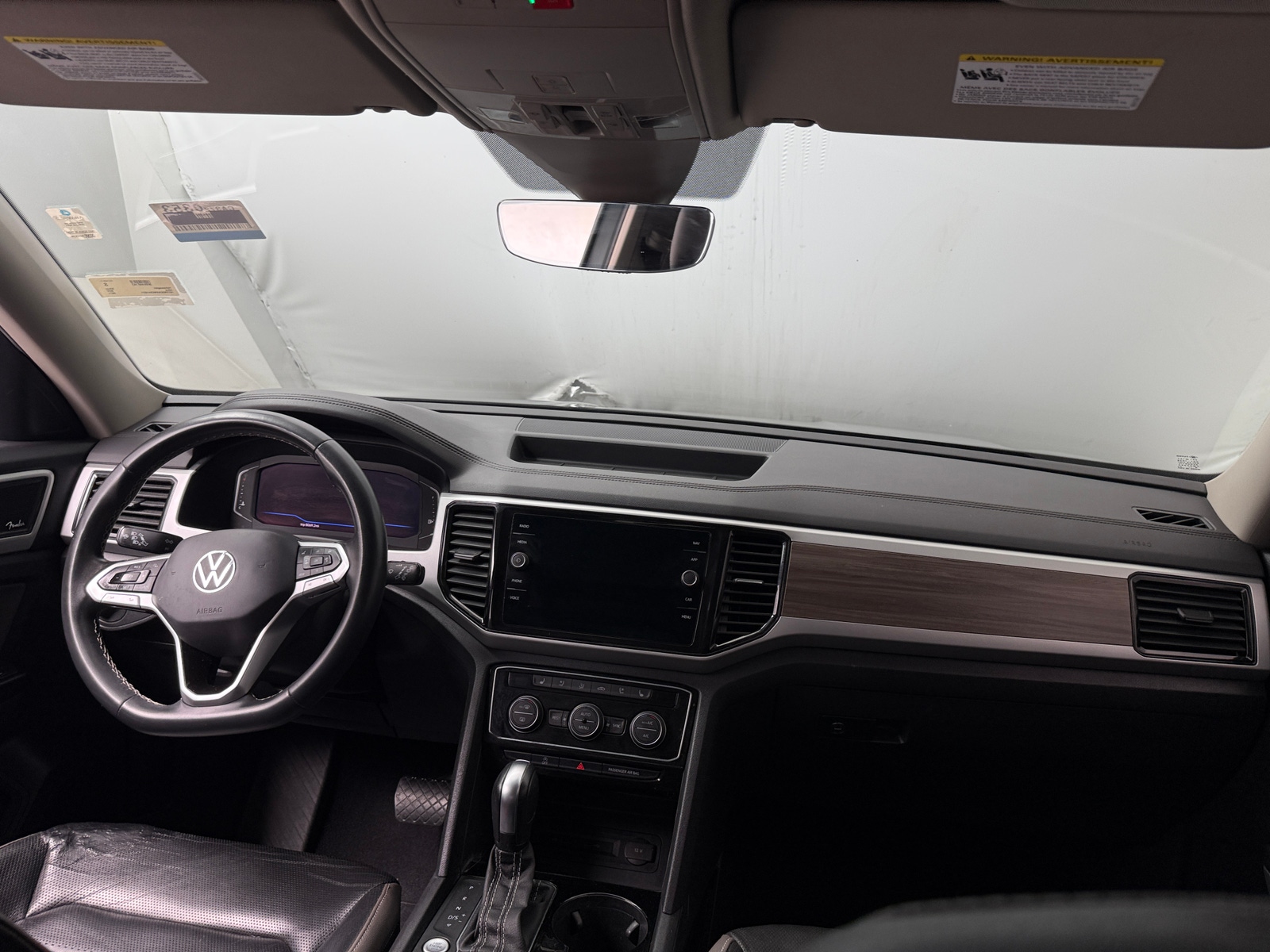 Thumbnail: 2021 Volkswagen Atlas - 3