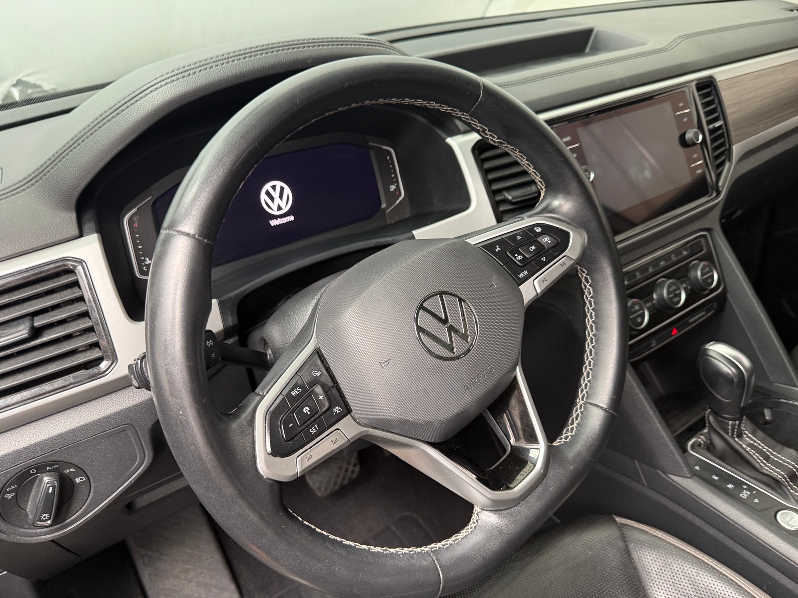 Thumbnail: 2021 Volkswagen Atlas - 5