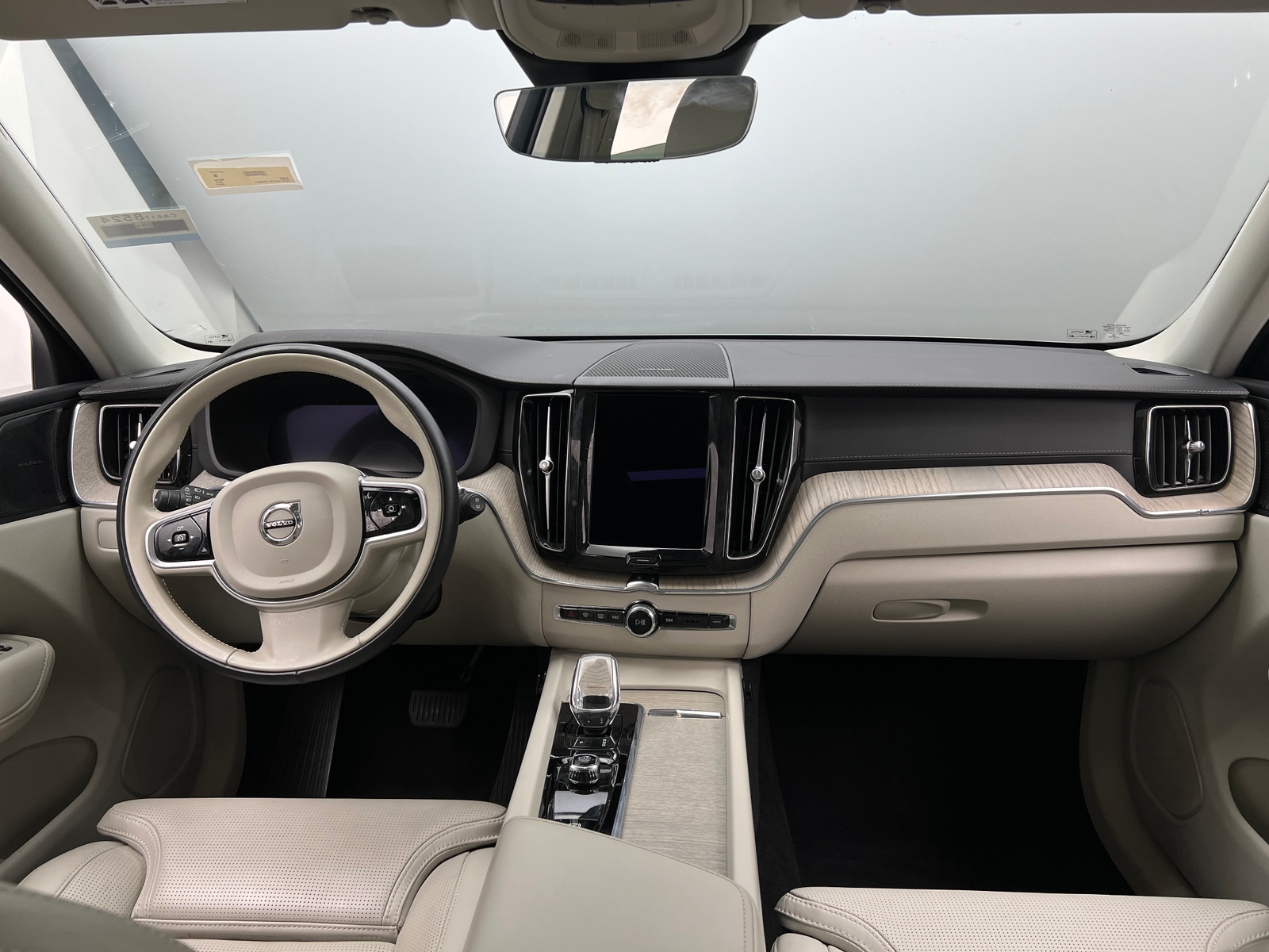 Thumbnail: 2023 Volvo XC60 - 2
