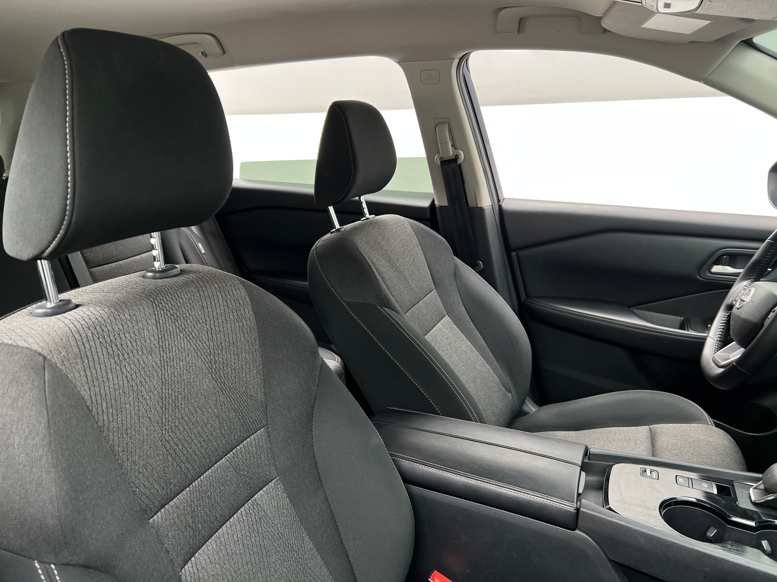 Thumbnail: 2025 Nissan Rogue - 2