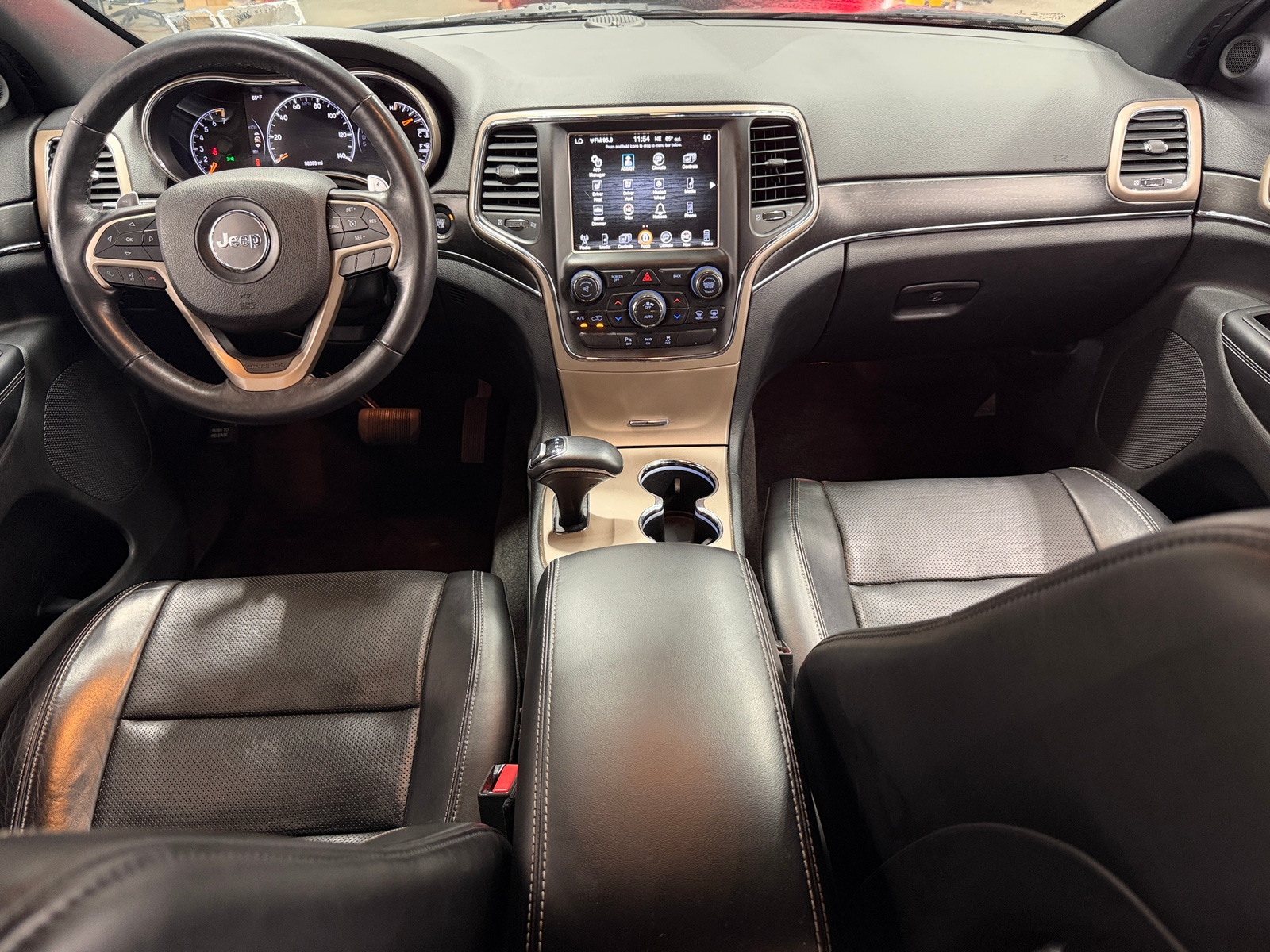 Thumbnail: 2015 Jeep Grand Cherokee - 2