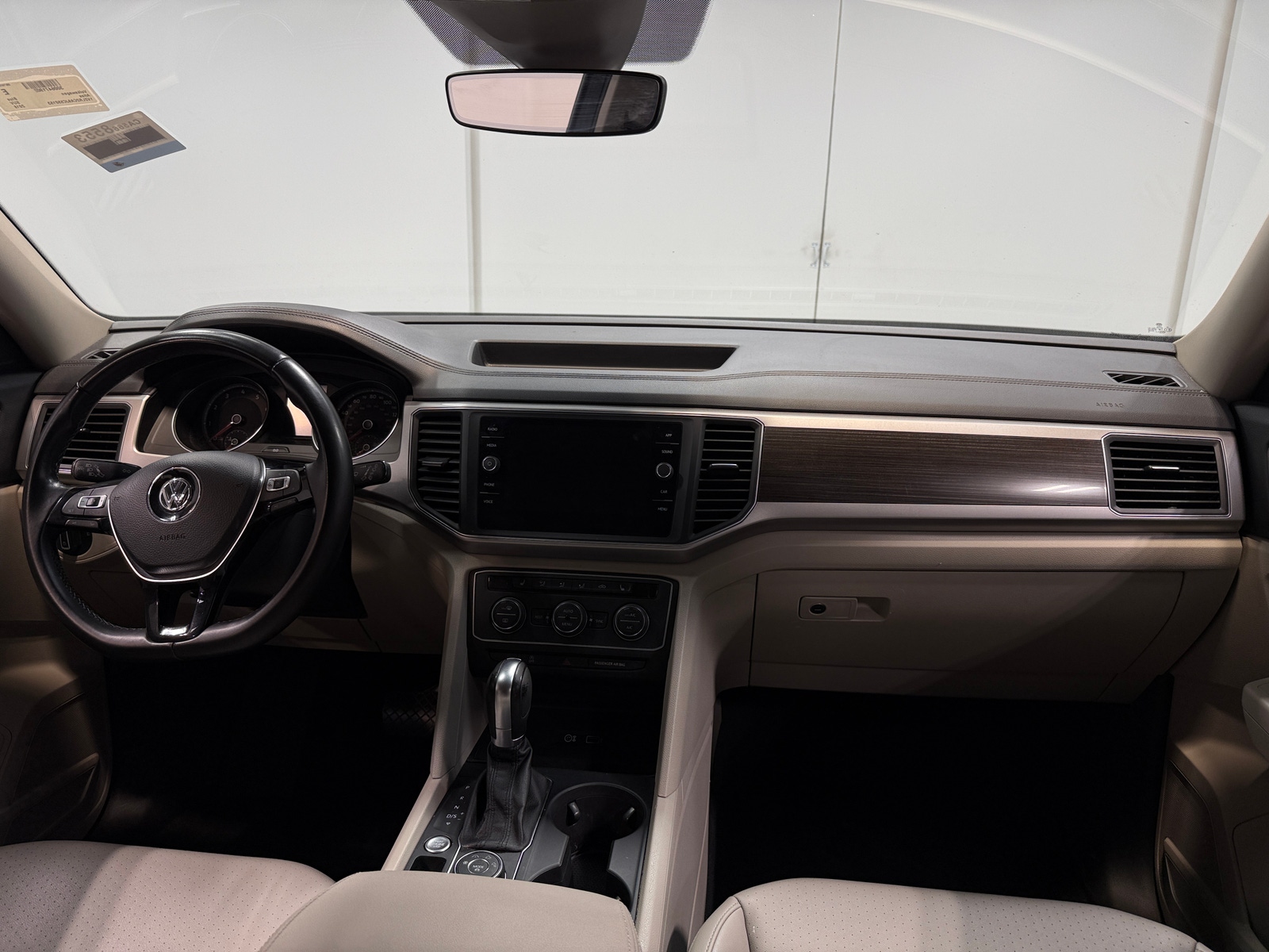 Thumbnail: 2018 Volkswagen Atlas - 3