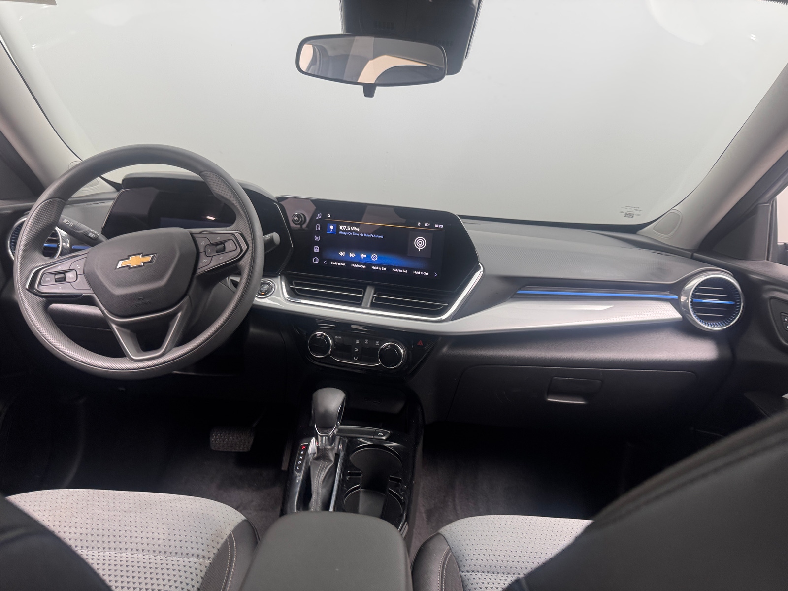 Thumbnail: 2025 Chevrolet Trax - 2