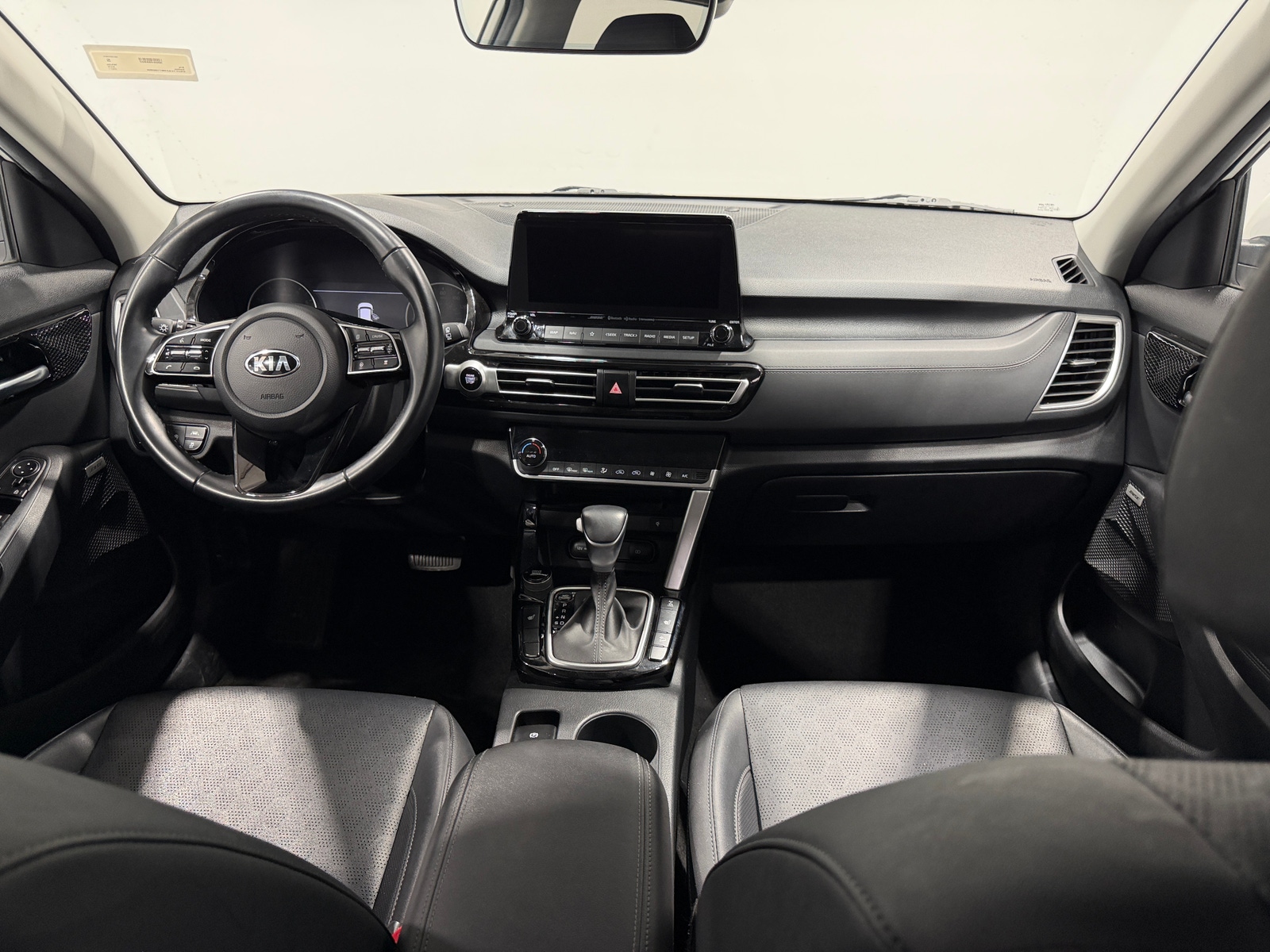 Thumbnail: 2021 Kia Seltos - 2