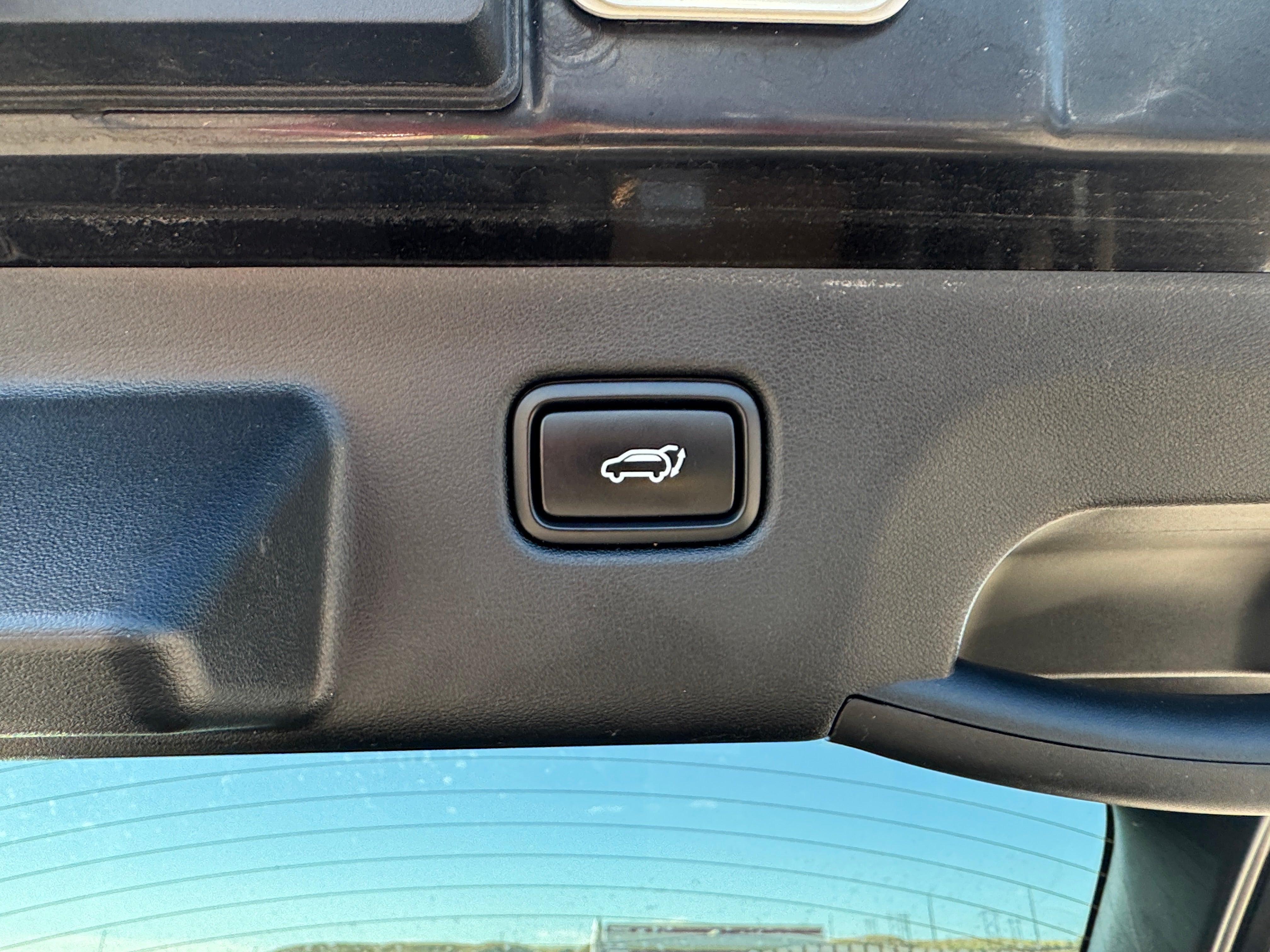 Used 2024 Kia EV6 Wind with VIN KNDC3DLC1R5168277 for sale in Oak Creek, WI