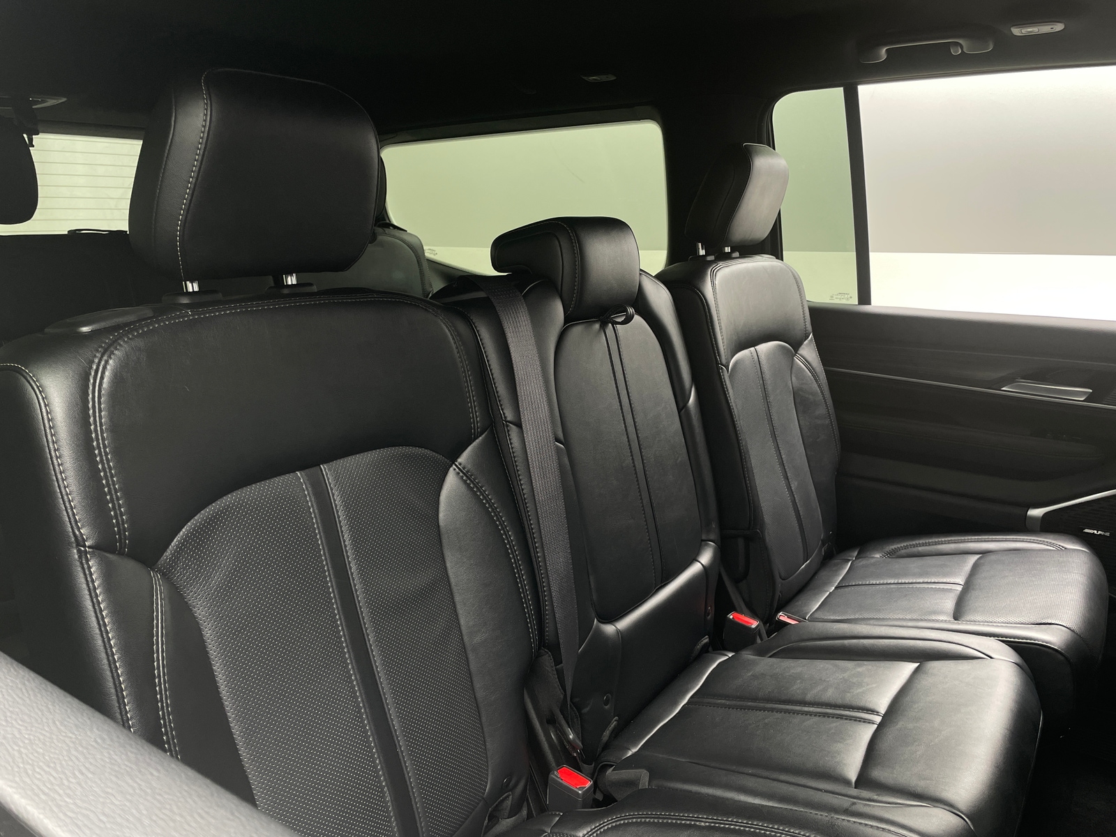 Thumbnail: 2024 Jeep Wagoneer - 5