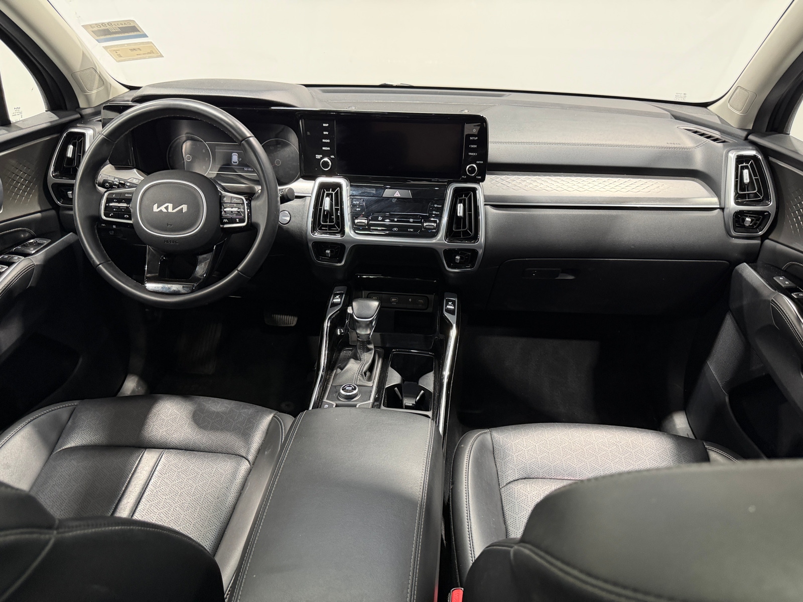 Thumbnail: 2022 Kia Sorento - 2