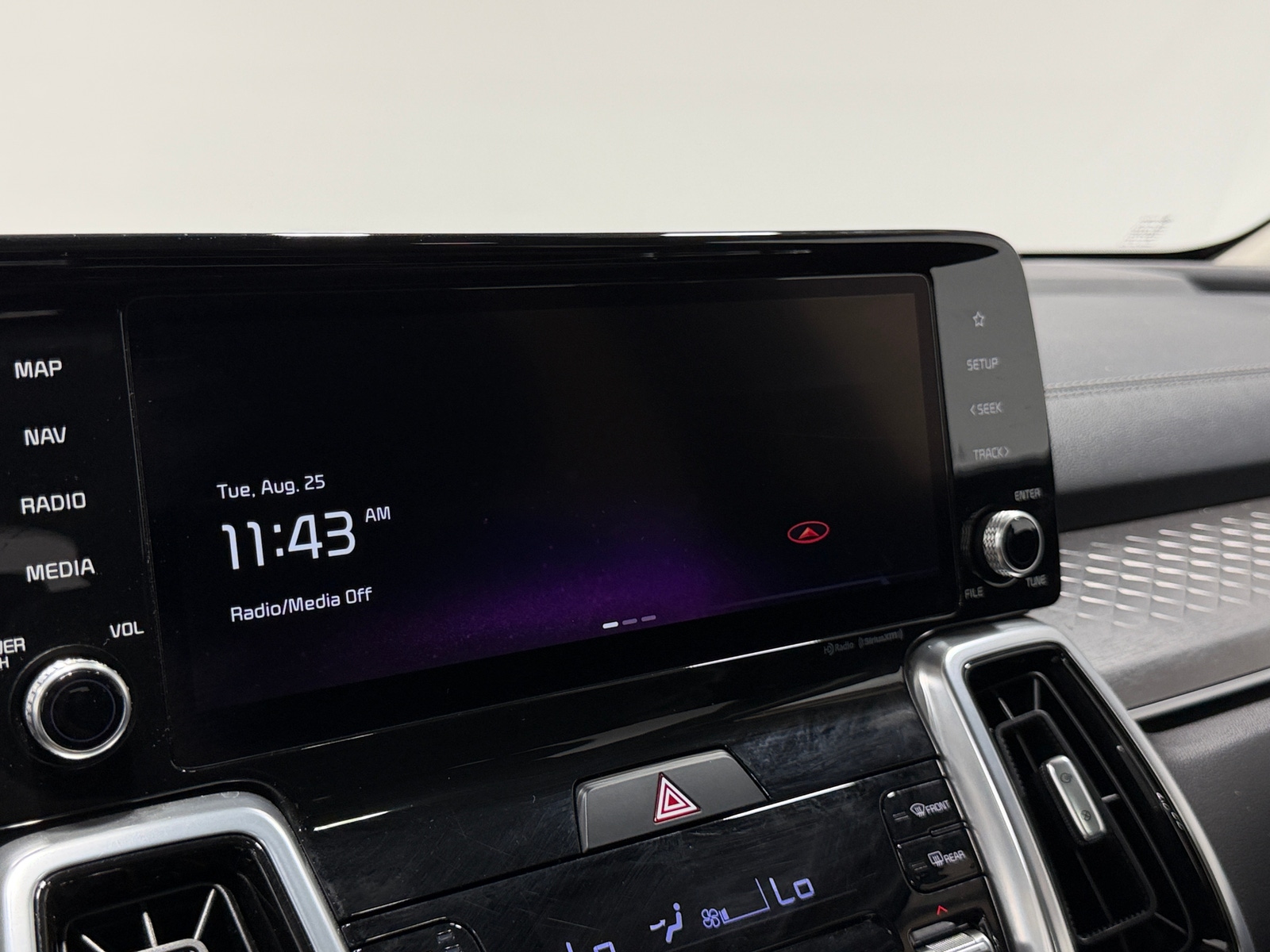 Thumbnail: 2022 Kia Sorento - 3