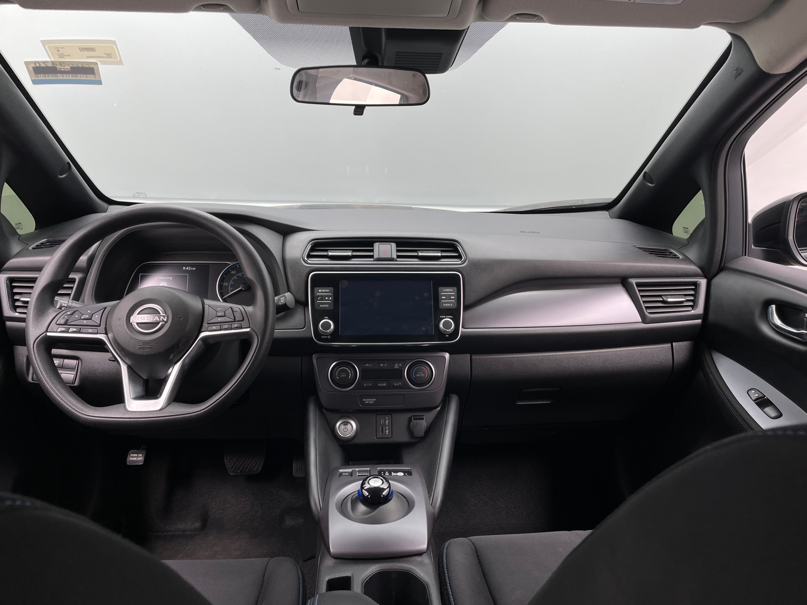 Thumbnail: 2025 Nissan Leaf - 3