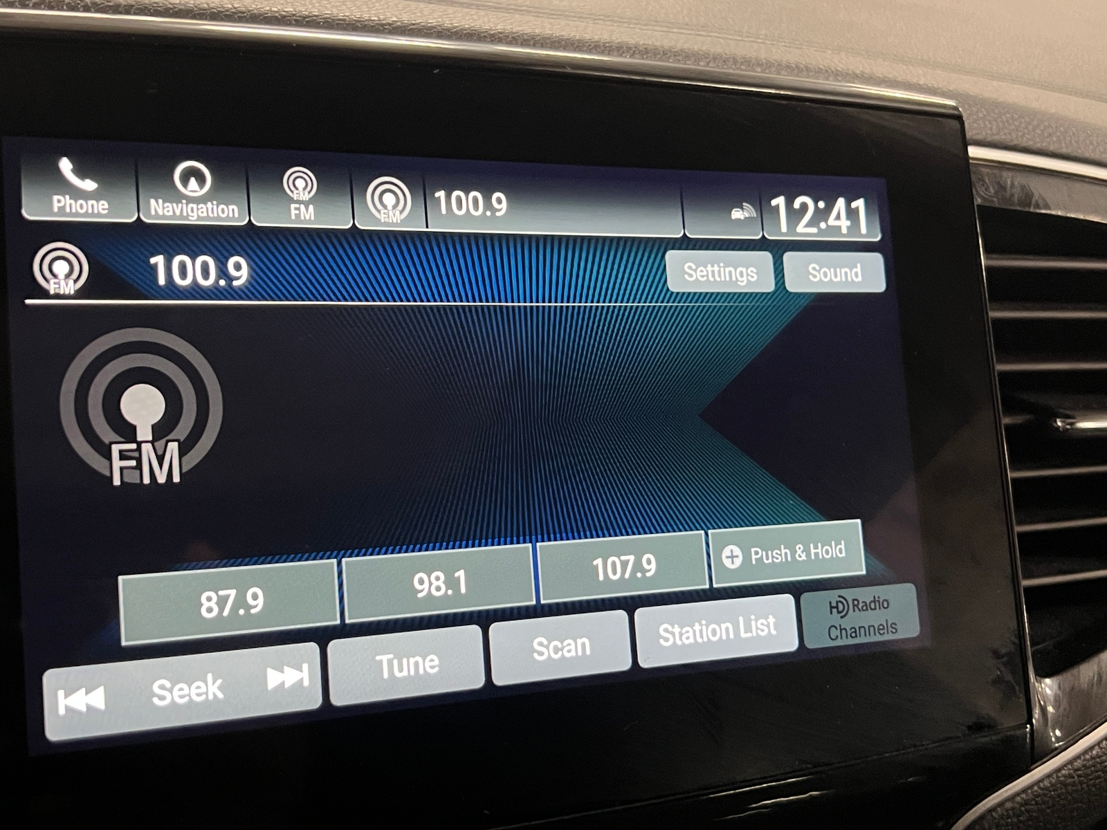 Thumbnail: 2021 Honda Passport - 3