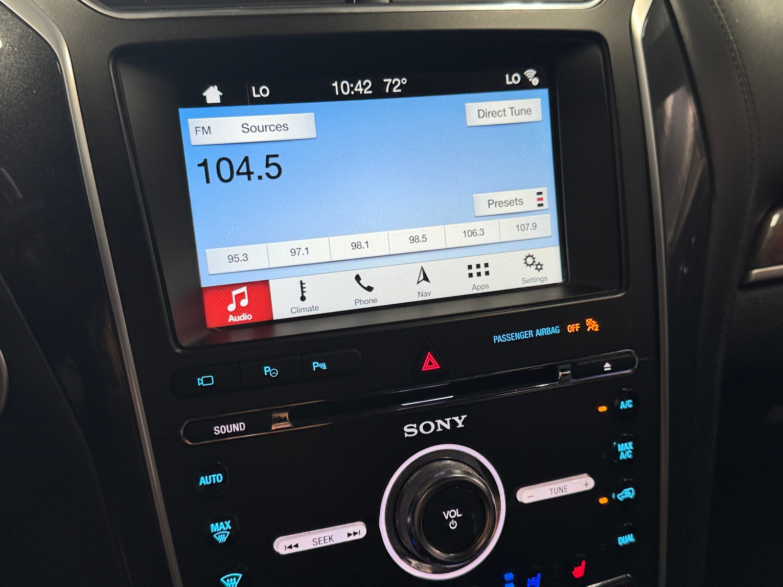 Thumbnail: 2018 Ford Explorer - 3