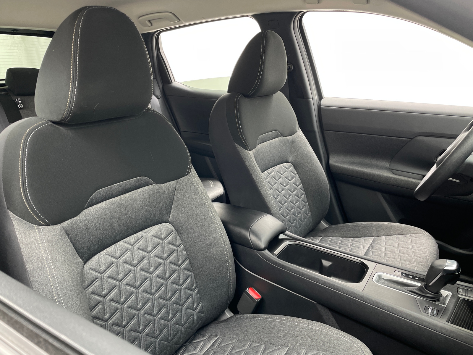 Thumbnail: 2026 Nissan Kicks - 2