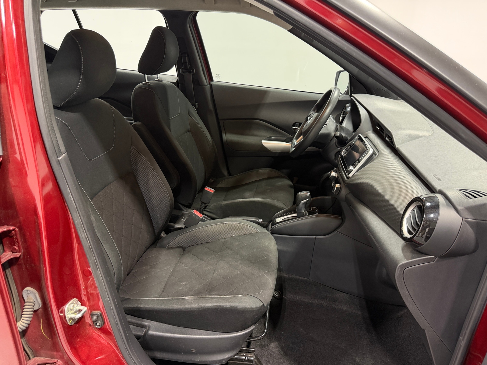 Thumbnail: 2019 Nissan Kicks - 2