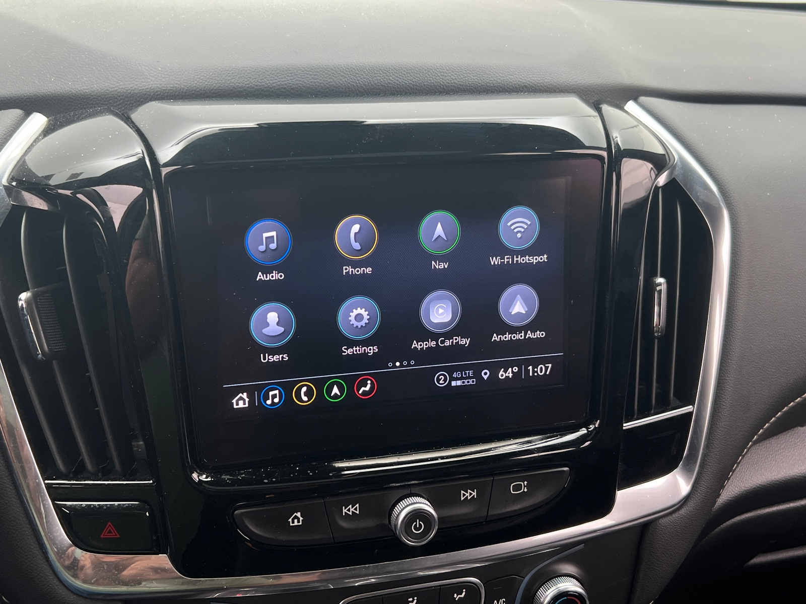 Thumbnail: 2023 Chevrolet Traverse - 3
