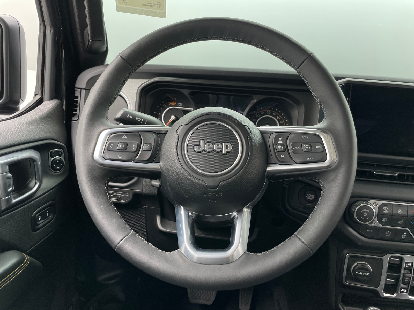 Thumbnail: 2025 Jeep Wrangler - 5