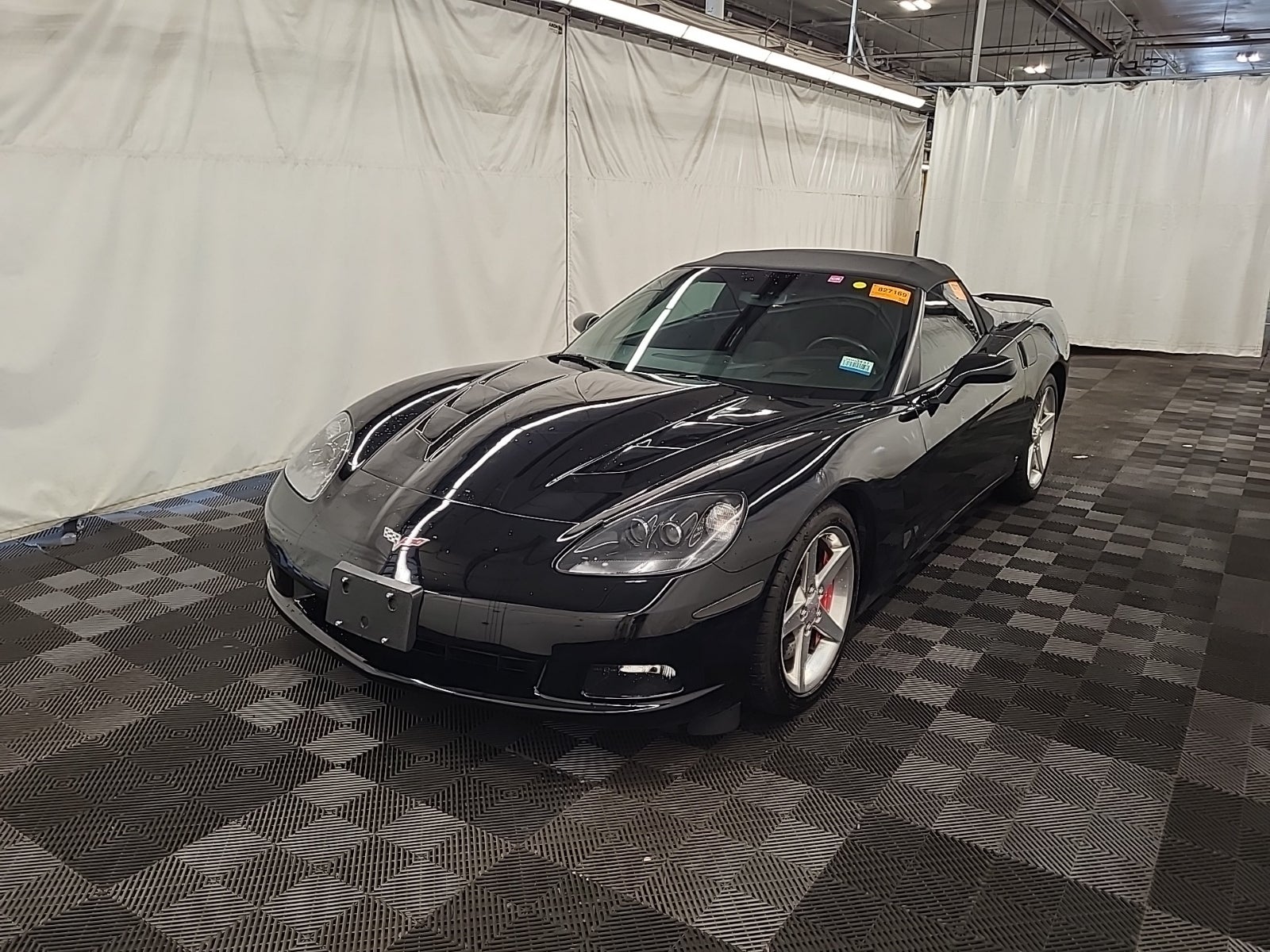 2006 Chevrolet Corvette 6.0l V8 Sfi Ohv Base 2d Convertible 2d