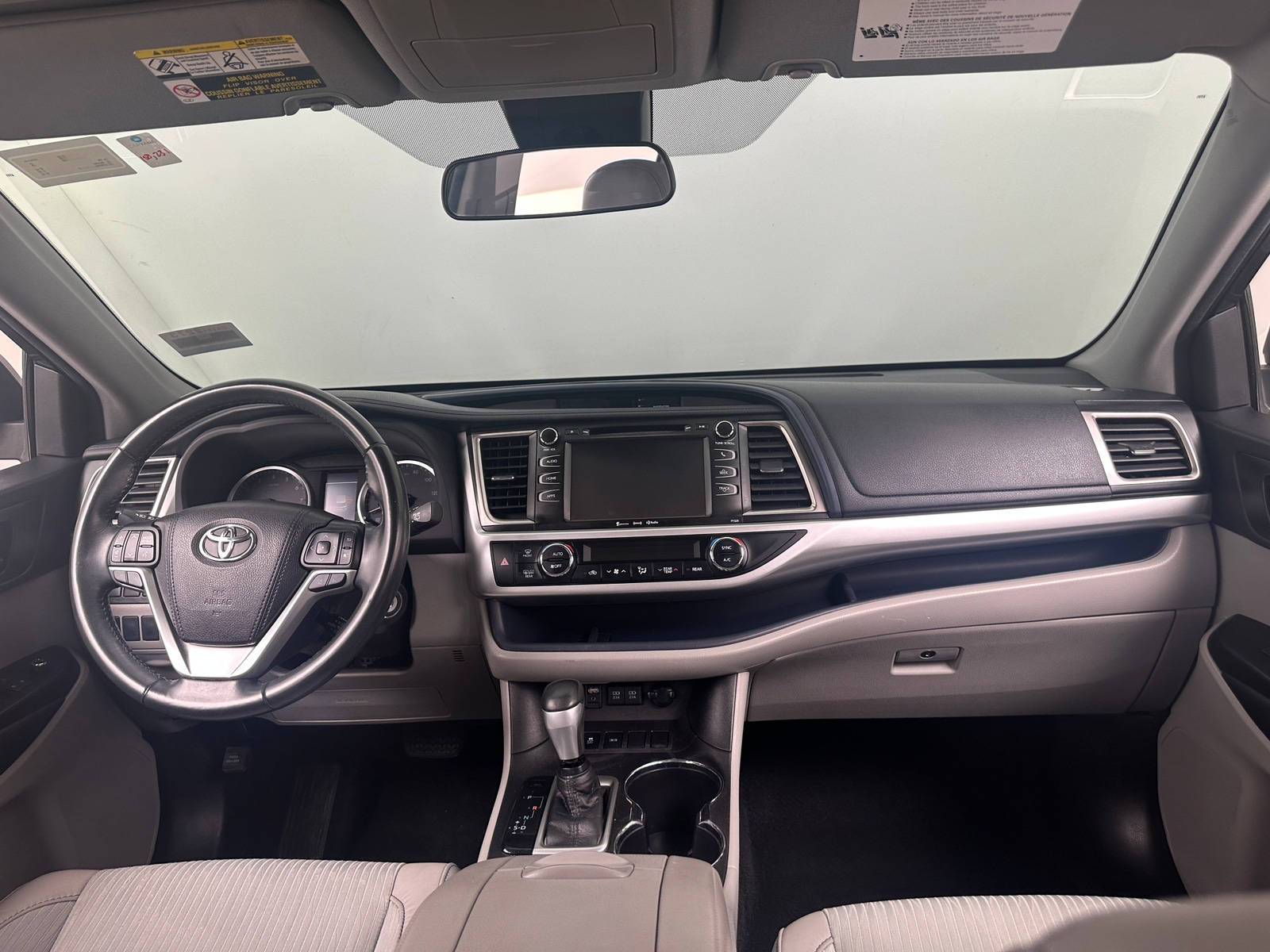 Thumbnail: 2018 Toyota Highlander - 3