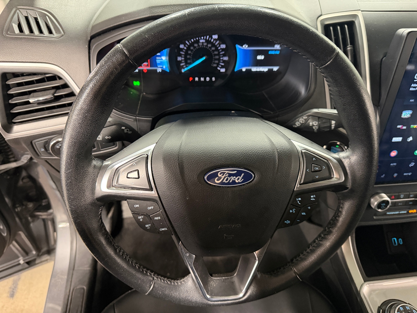 Thumbnail: 2023 Ford Edge - 4