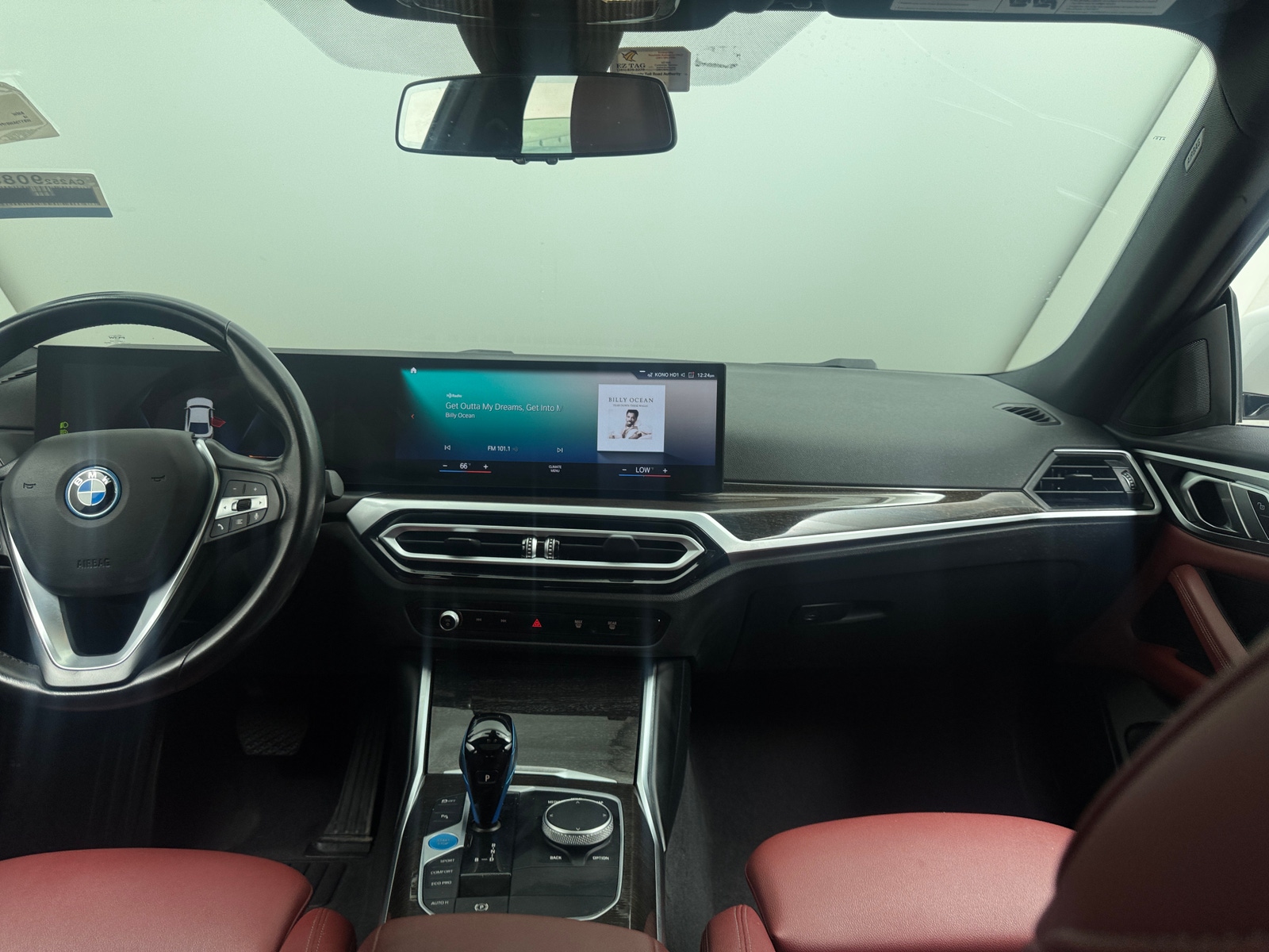Thumbnail: 2023 BMW i4 - 2