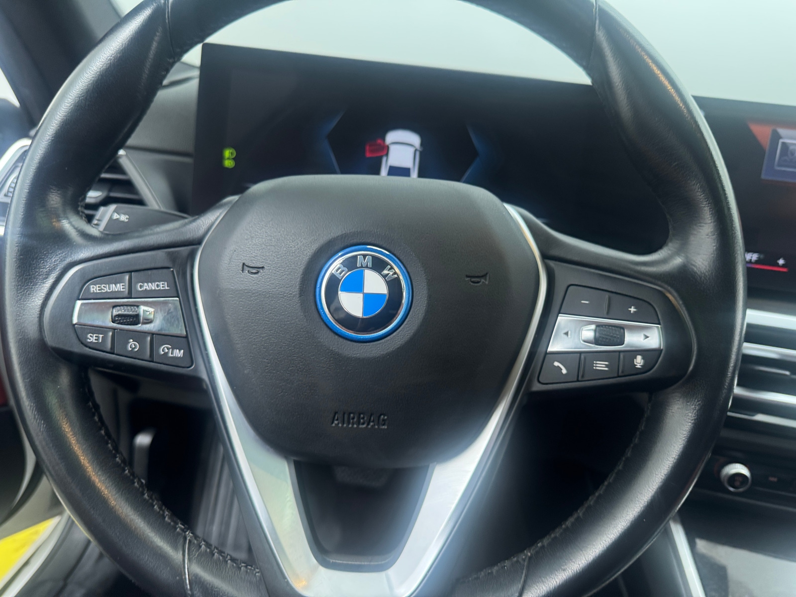 Thumbnail: 2023 BMW i4 - 4