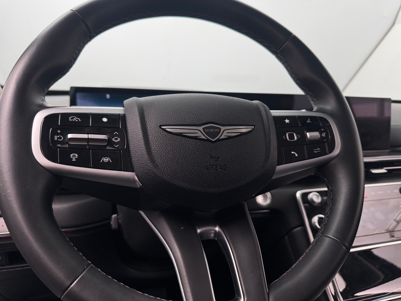 Thumbnail: 2026 Genesis GV80 - 4