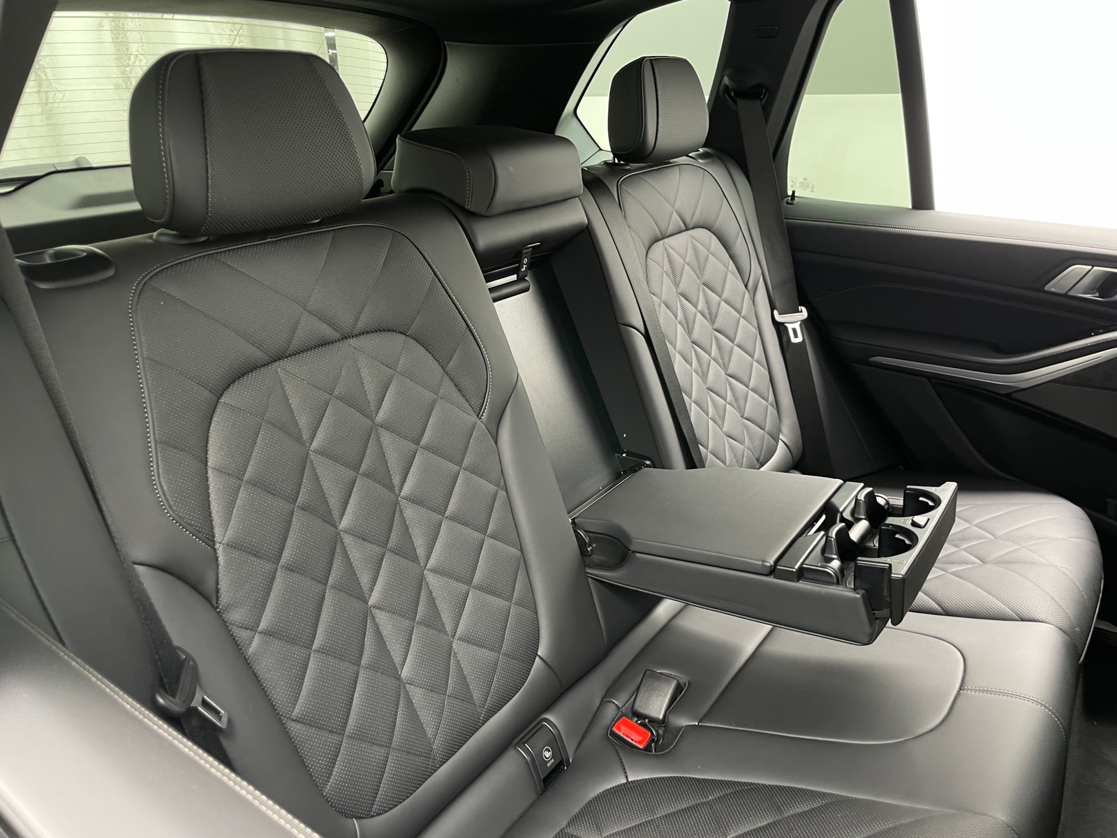 Thumbnail: 2026 BMW X5 - 5