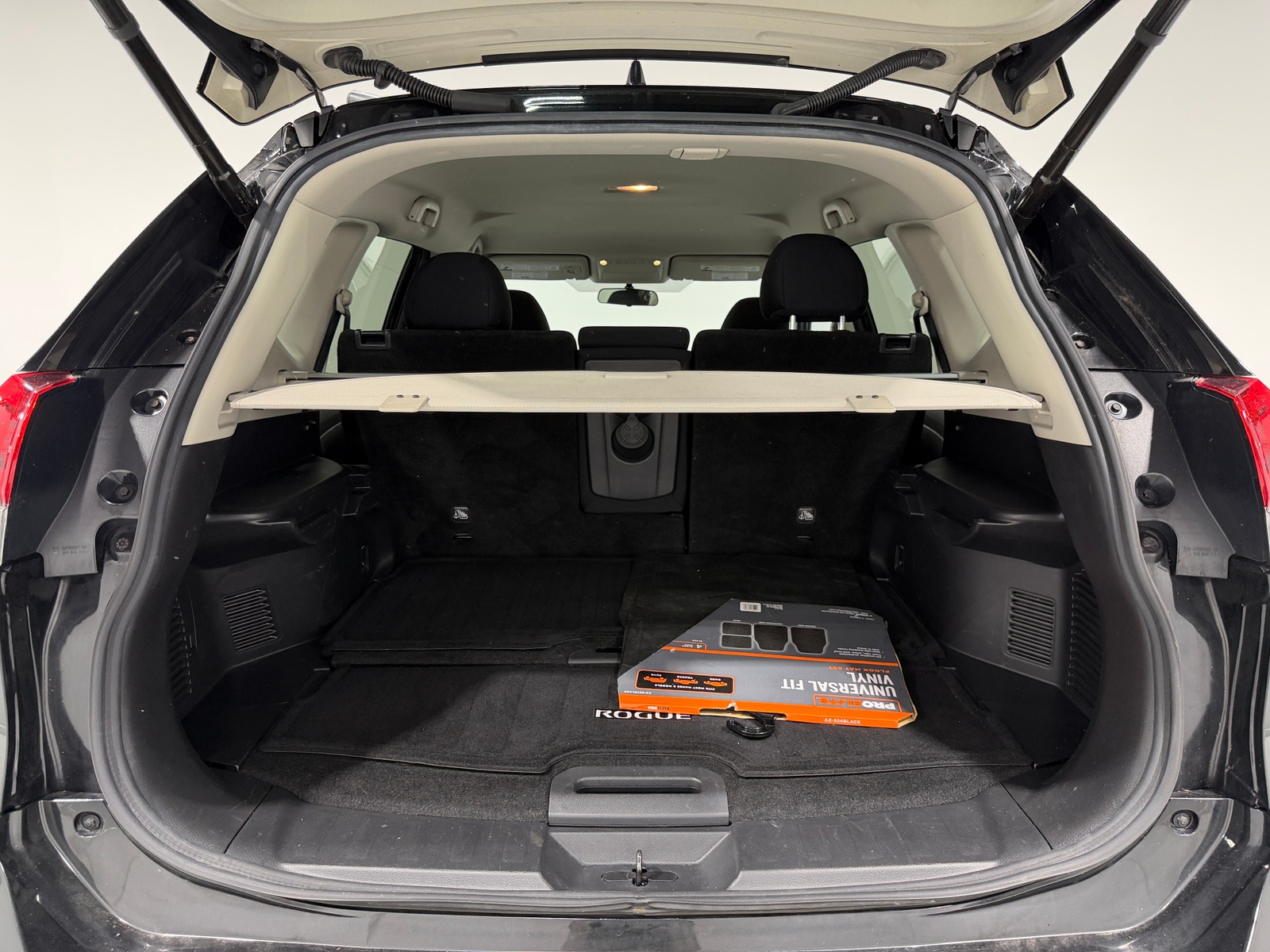 Thumbnail: 2018 Nissan Rogue - 7
