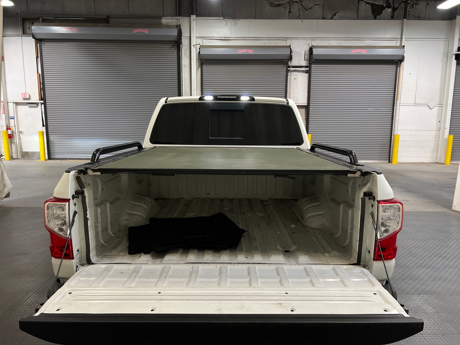 Thumbnail: 2017 Nissan Titan - 7