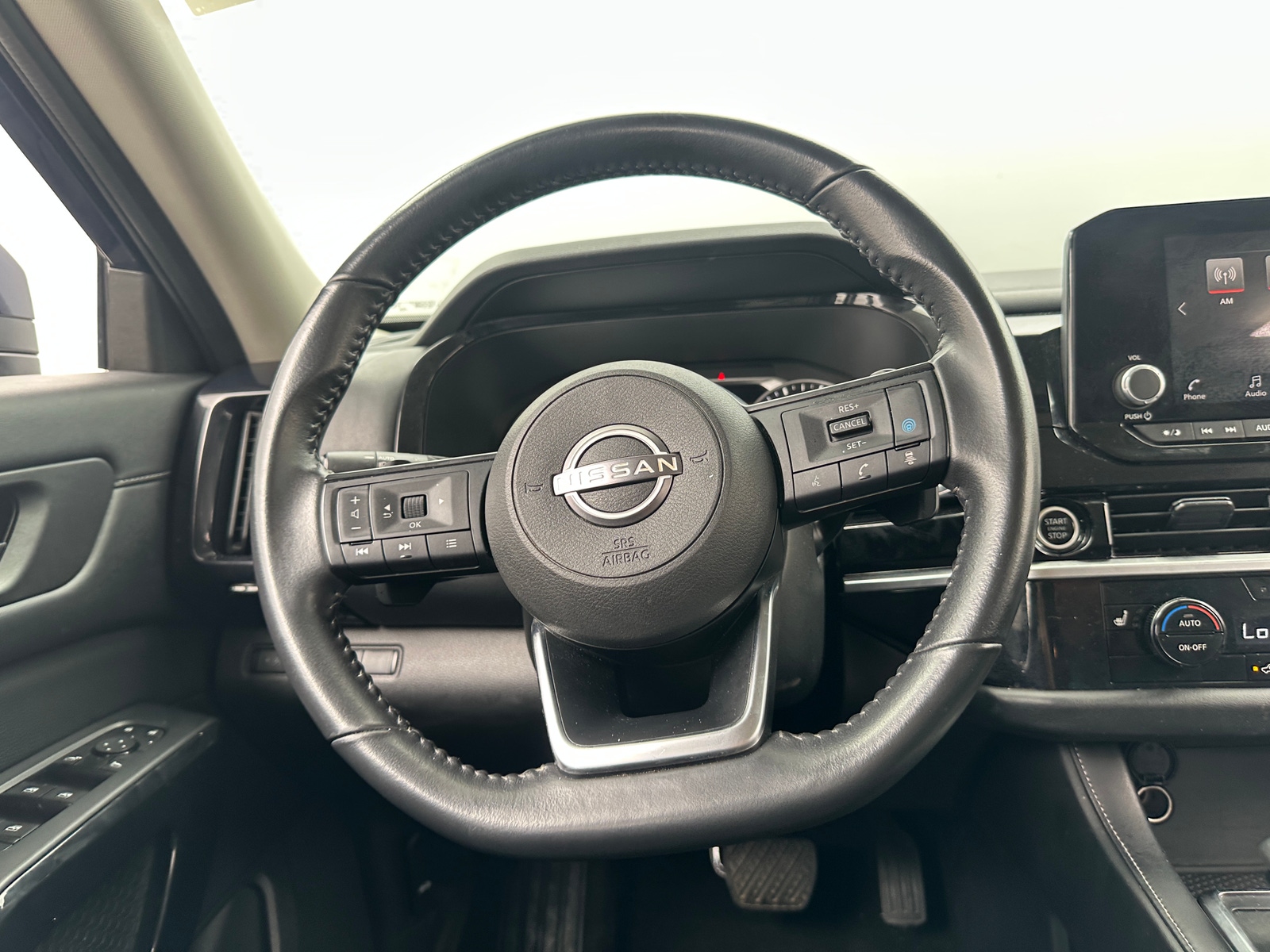 Thumbnail: 2024 Nissan Pathfinder - 5