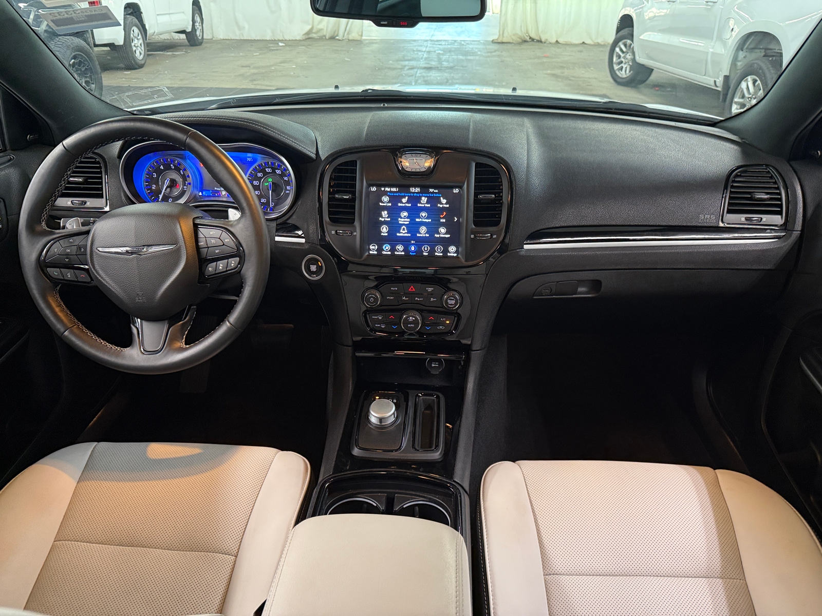 Thumbnail: 2021 Chrysler 300 - 2
