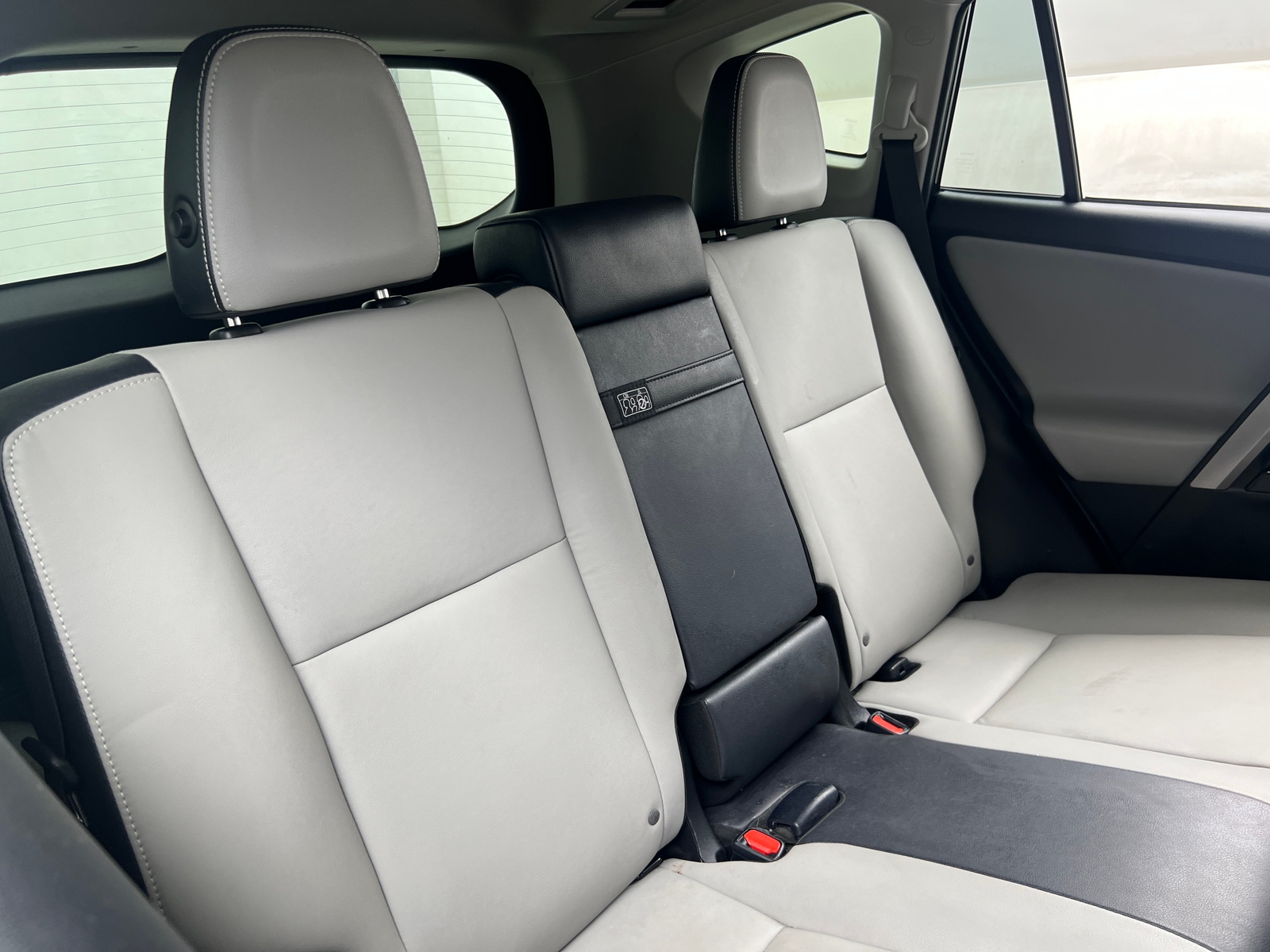 Thumbnail: 2018 Toyota RAV4 - 5