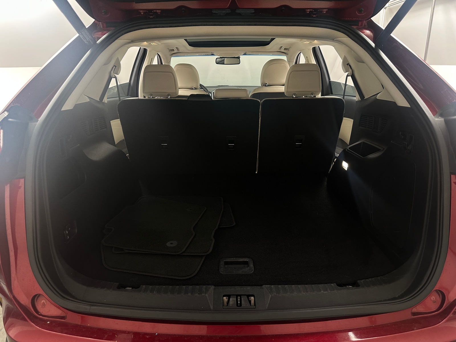 Thumbnail: 2019 Ford Edge - 6
